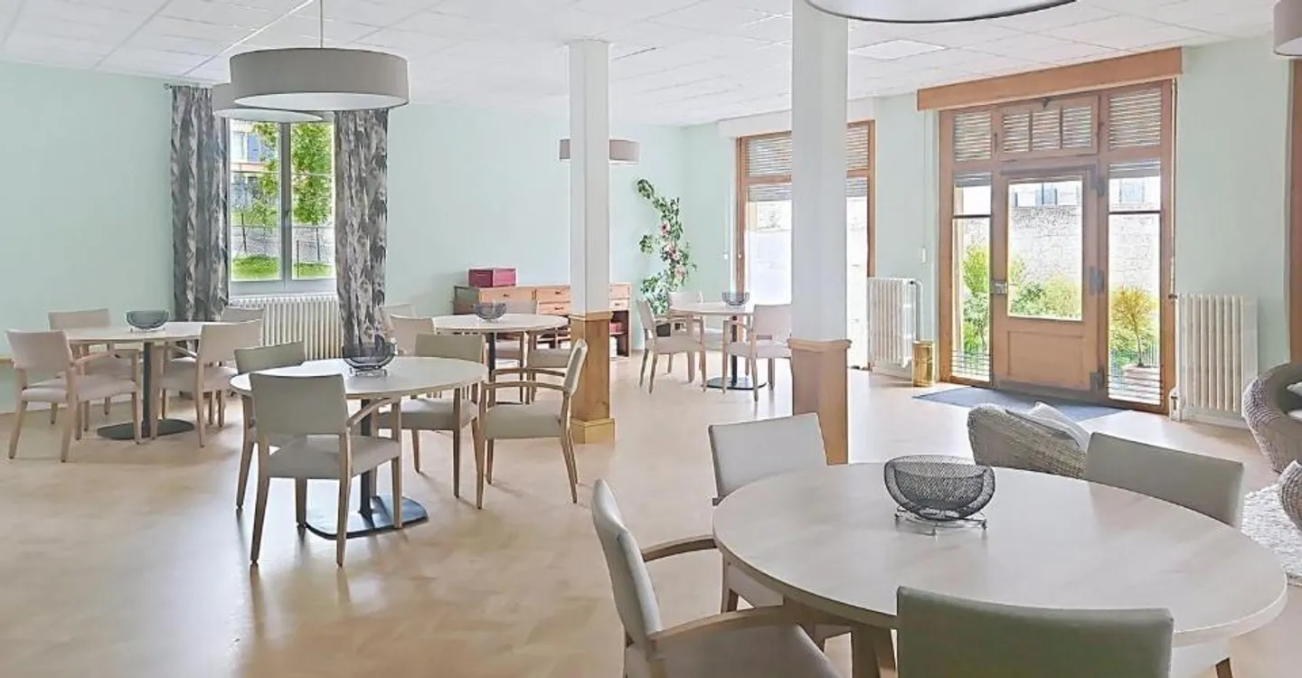 For rent - Commercial space in the heart of Combremont-le-Petit - Photo 4 of 7