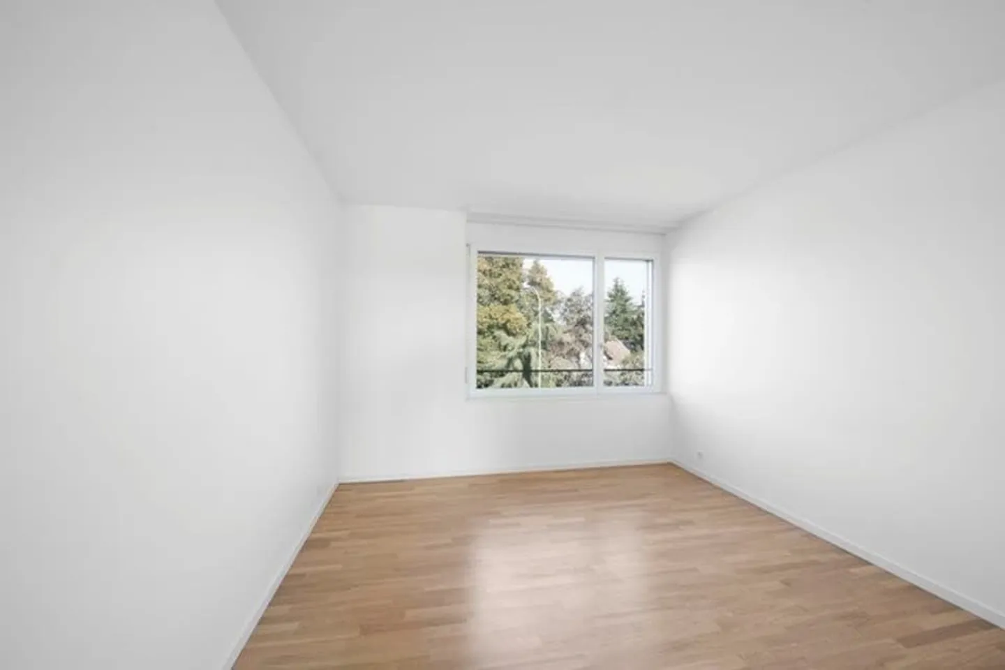 Superbo appartamento luminoso di 3,5 stanze - Foto 6 di 9