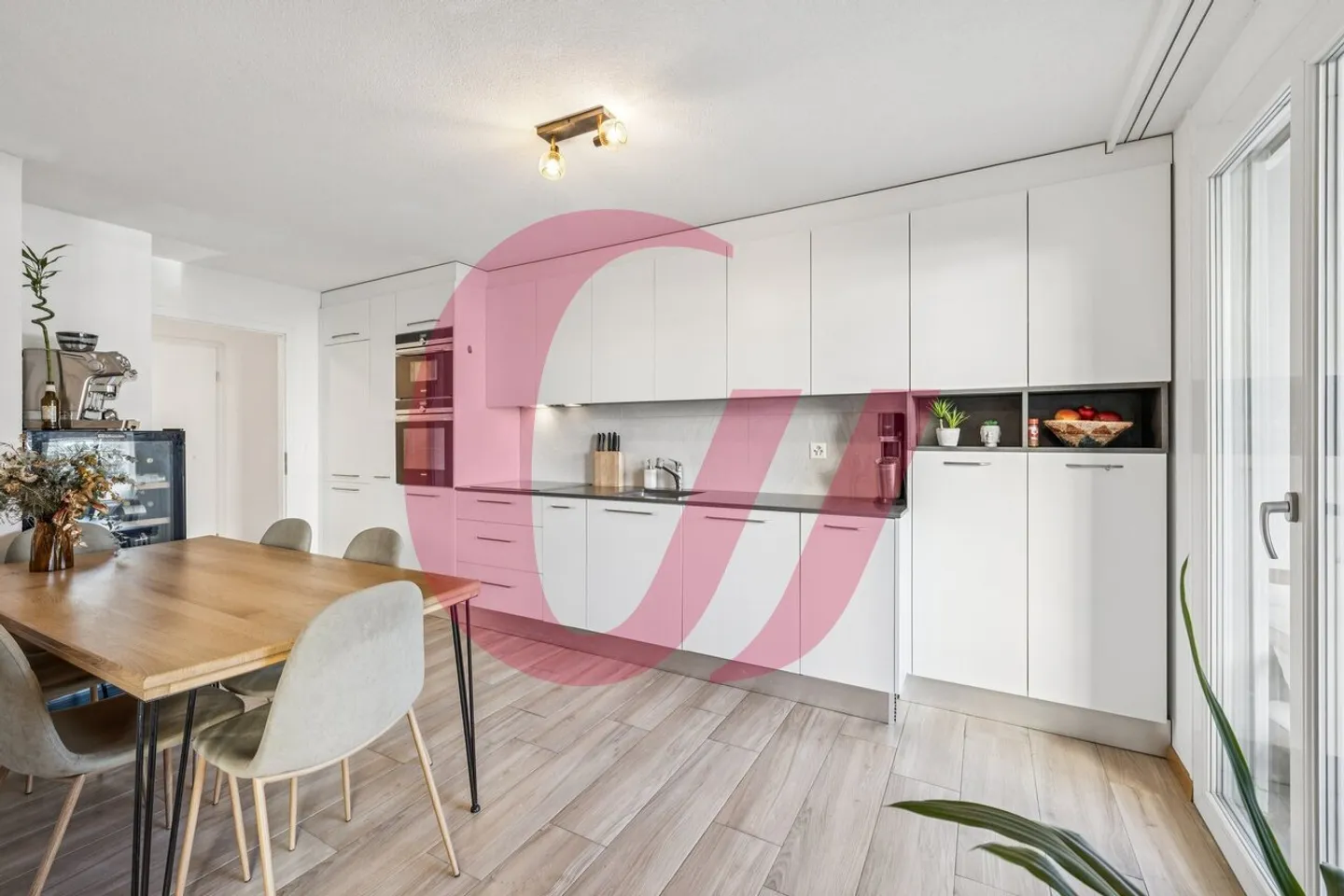 Apartment with 4.5 rooms in the city center of Bulle! - Photo 1 of 10