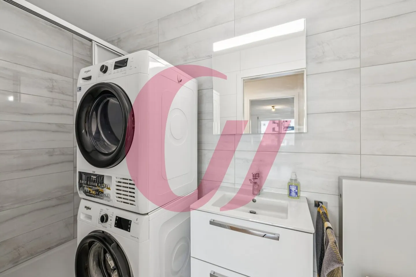 Apartment with 4.5 rooms in the city center of Bulle! - Photo 9 of 10