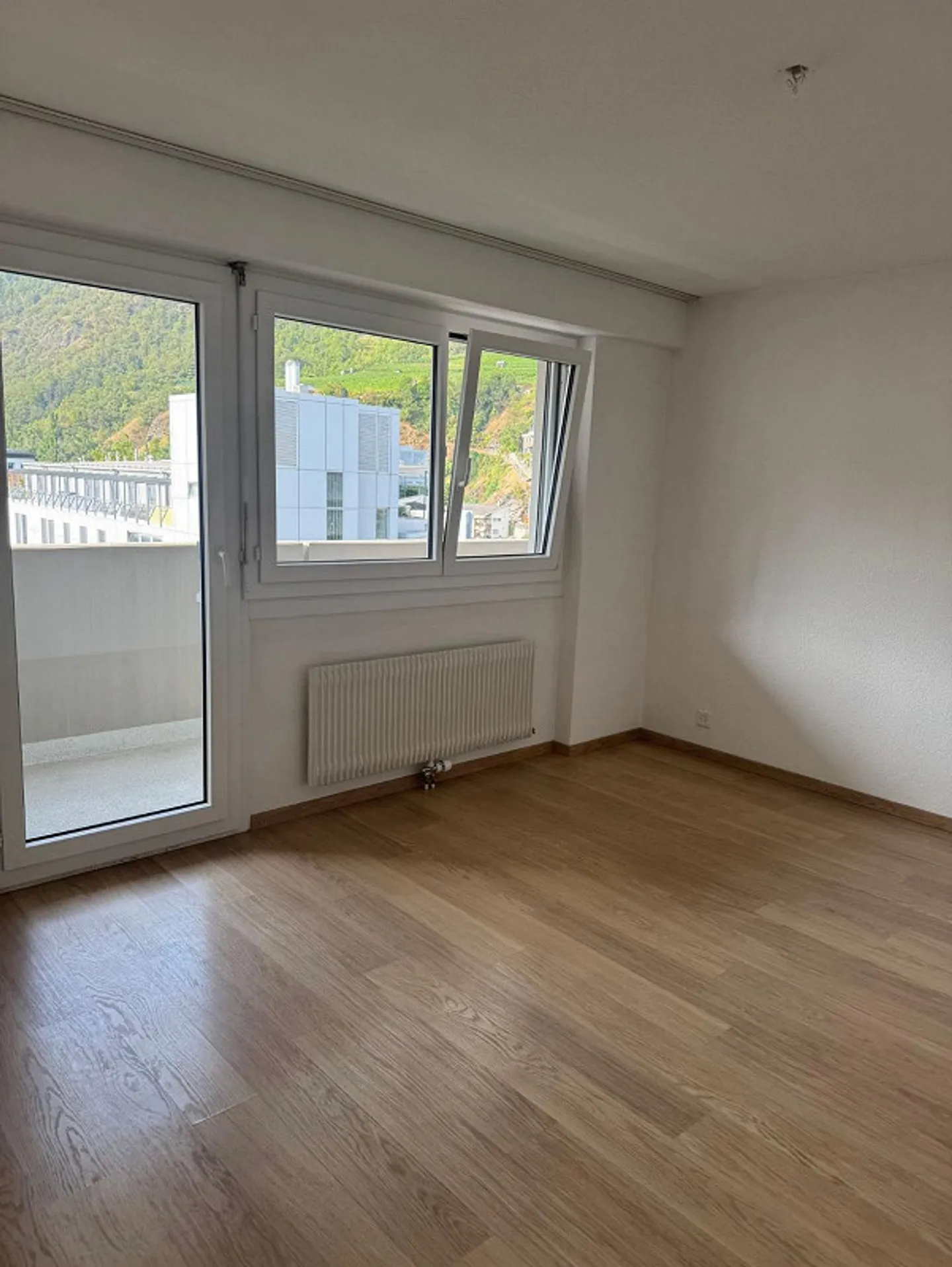 Appartement de location attrayant directement à la gare de Visp - Photo 4 sur 8