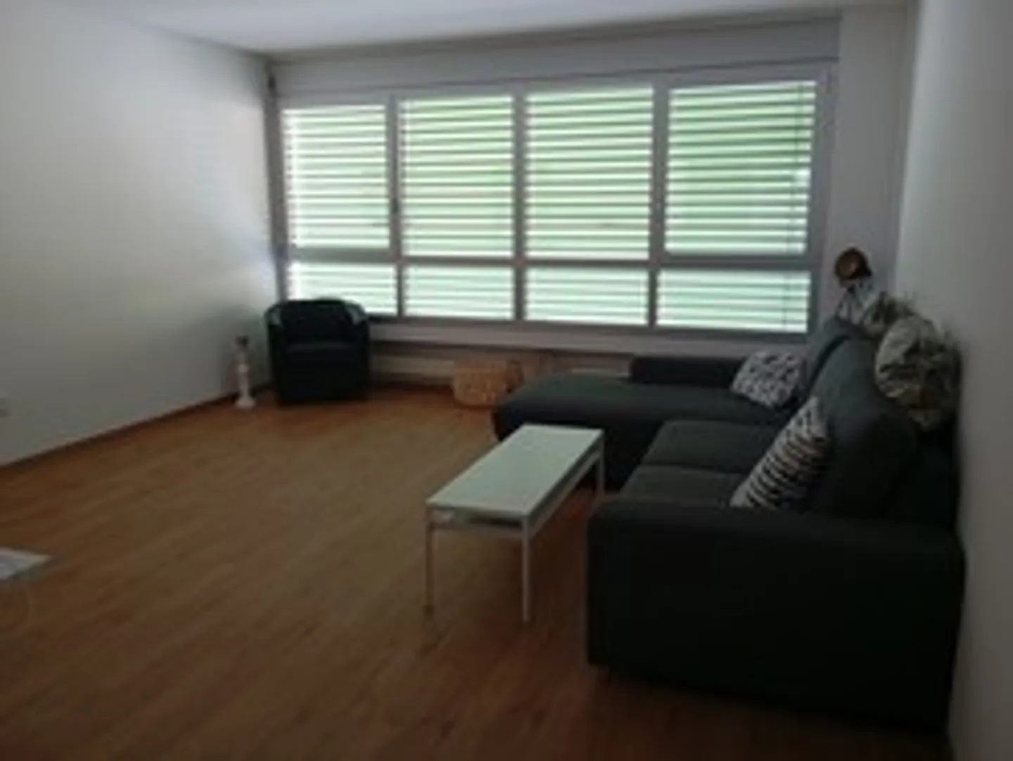 Premier mois de loyer gratuit - Appartement meublé de 3,5 pièces dans un emplacement stratégique à Chiasso - Photo 2 sur 11