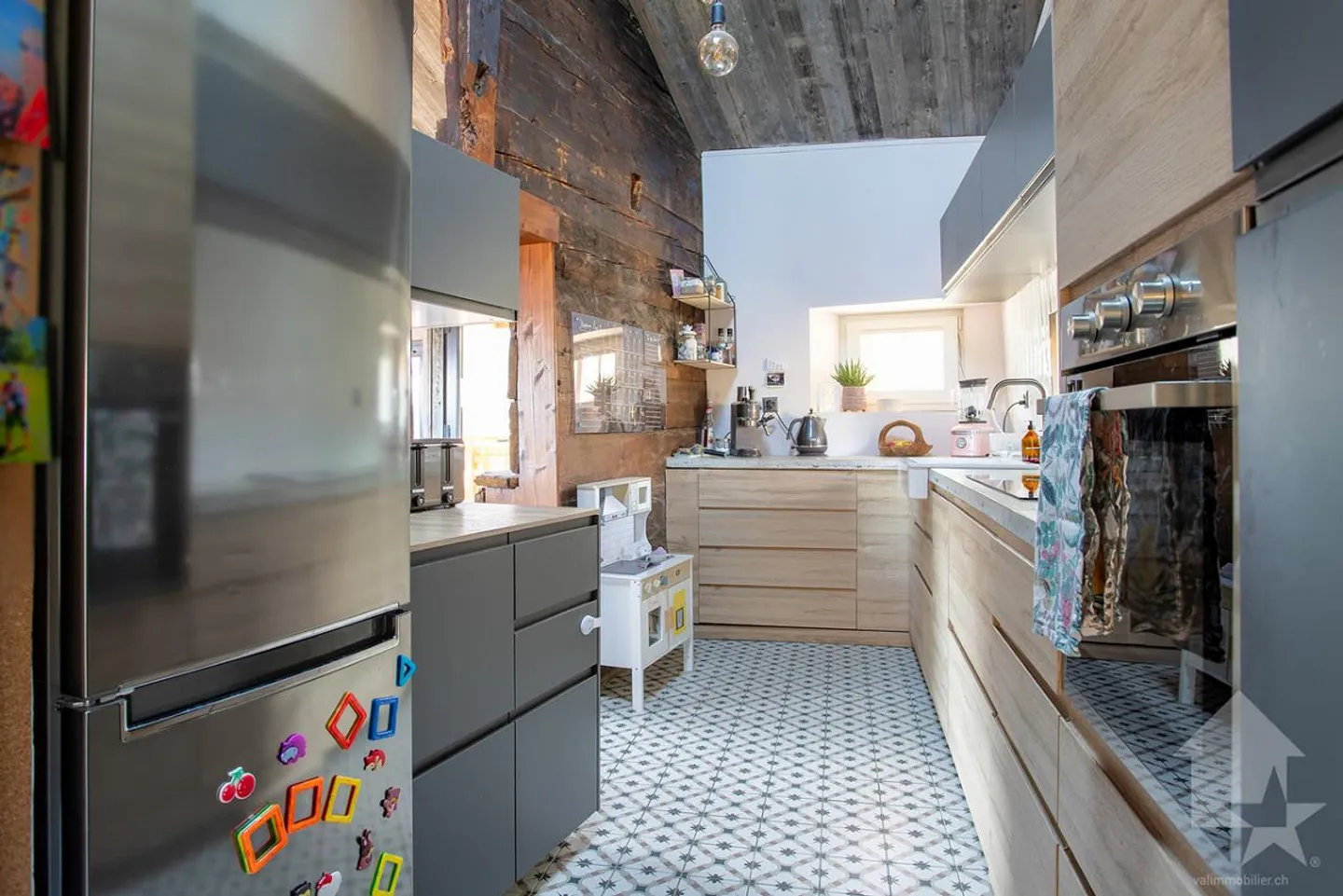 Renovated 4.5-room chalet, 103 m2, view and sun - Photo 8 of 23