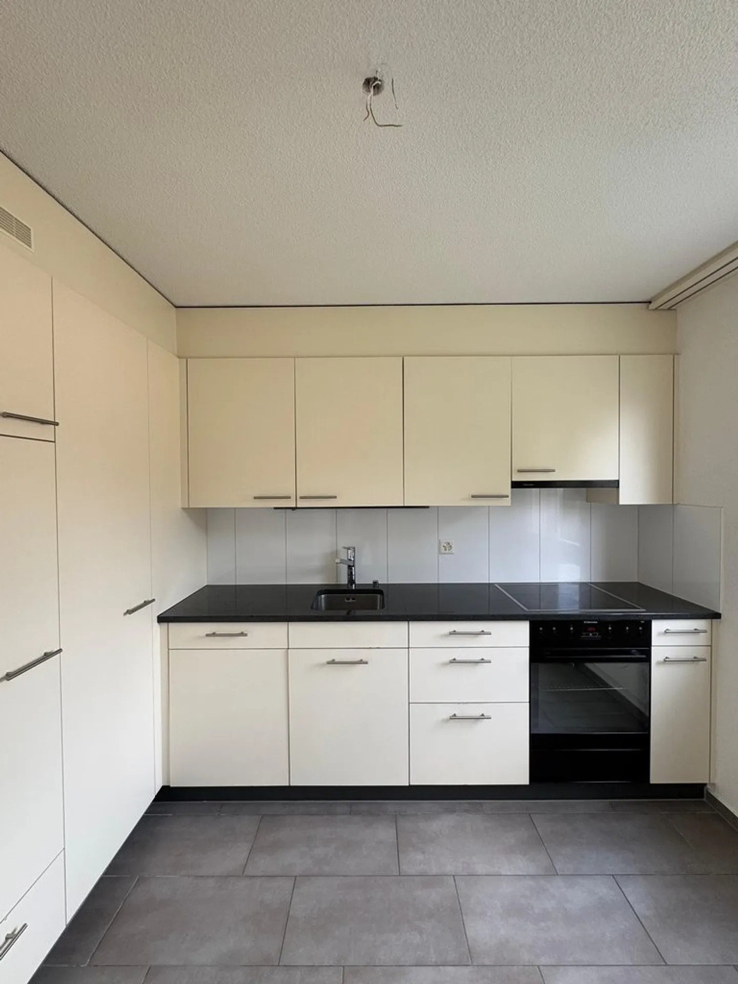 4.5 Zimmerwohnung für den 01.02.2026 in Orpund zu vermieten ! - Foto 1 von 7