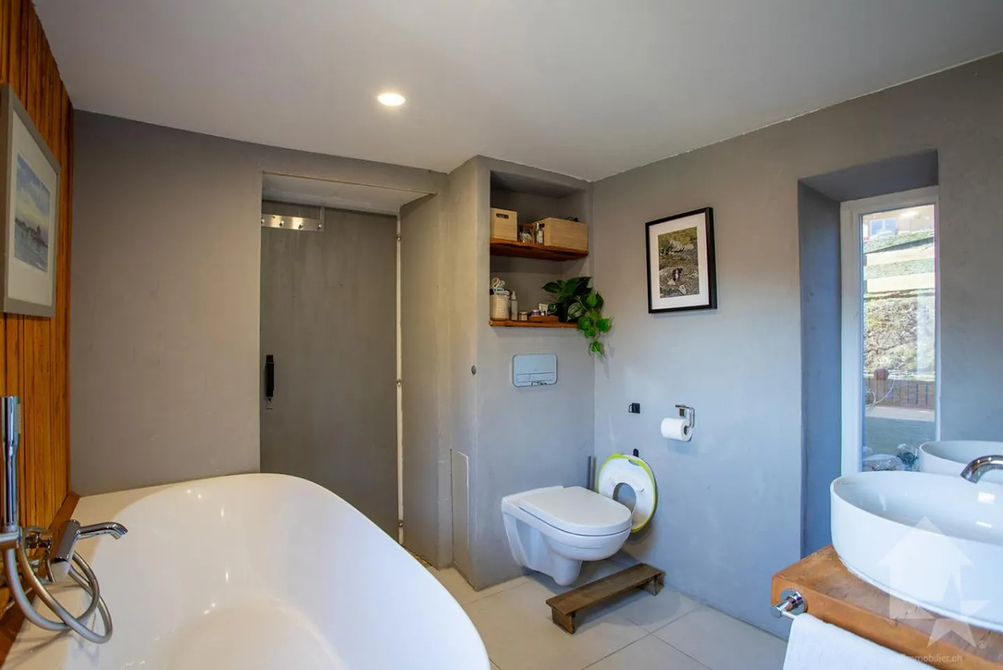 Renovated 4.5-room chalet, 103 m2, view and sun - Photo 11 of 23