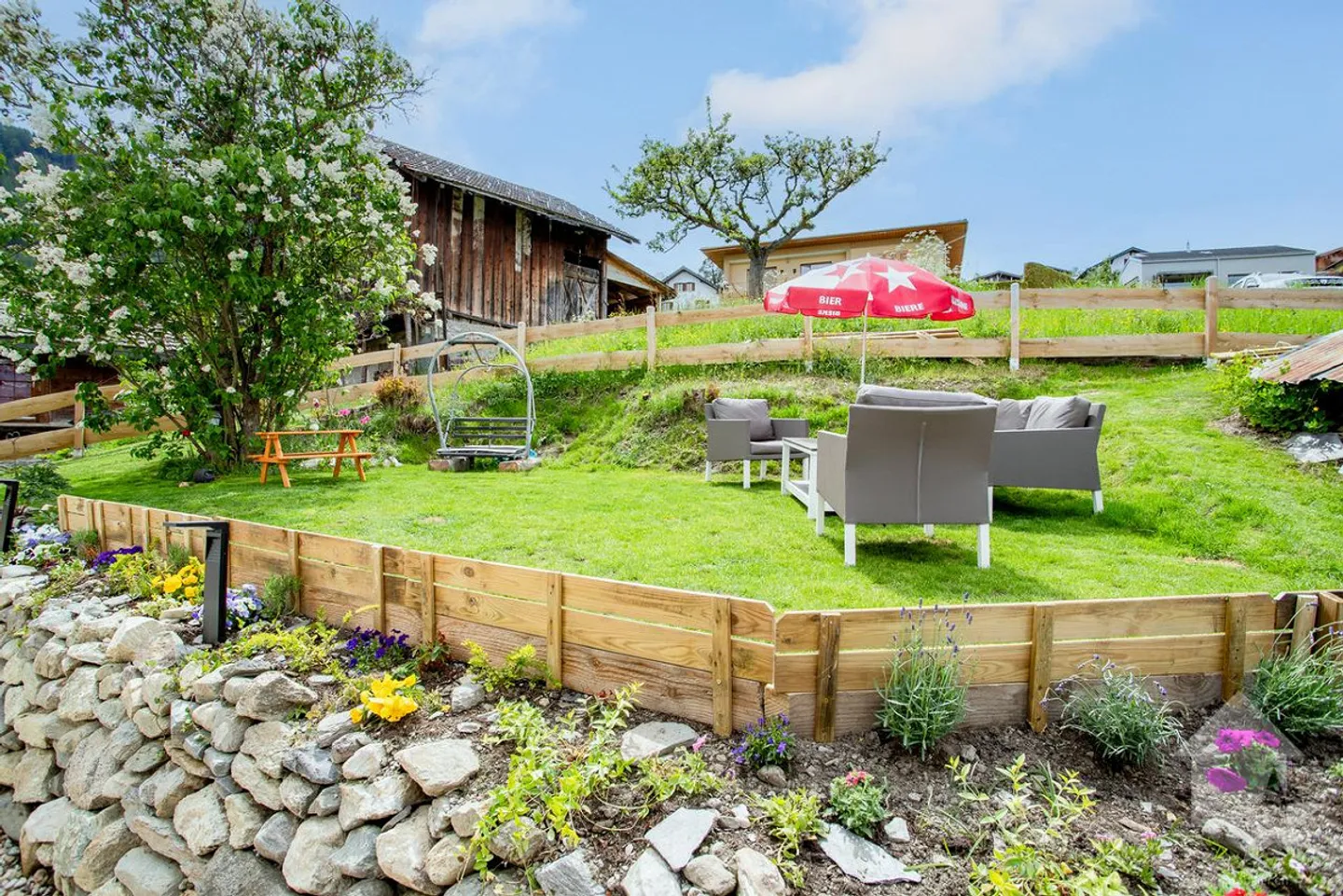 Renovated 4.5-room chalet, 103 m2, view and sun - Photo 20 of 23