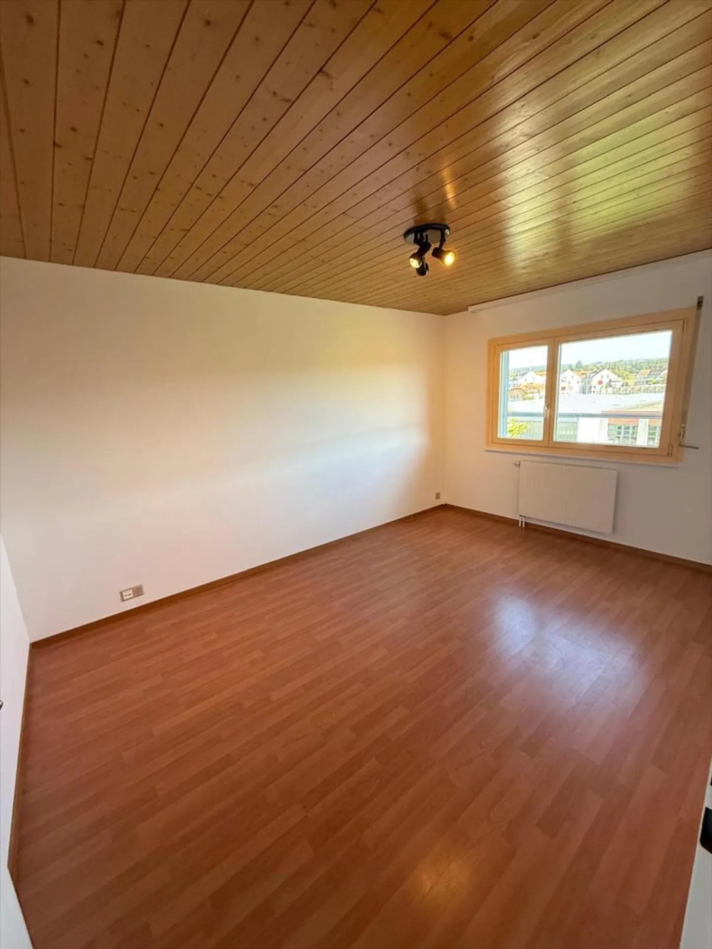 Appartement à louer - Photo 3 sur 10
