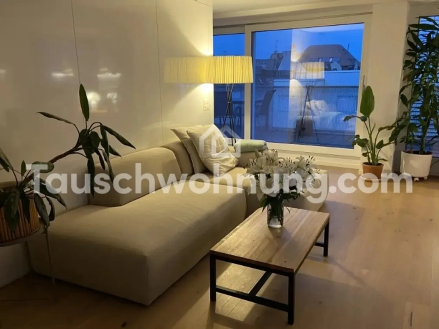 [ÉCHANGE D'APPARTEMENT] 3.5 avec 2 salles de bains + terrasse (Dernier étage Wiedikon) recherche 4.5 - Photo 3 sur 7