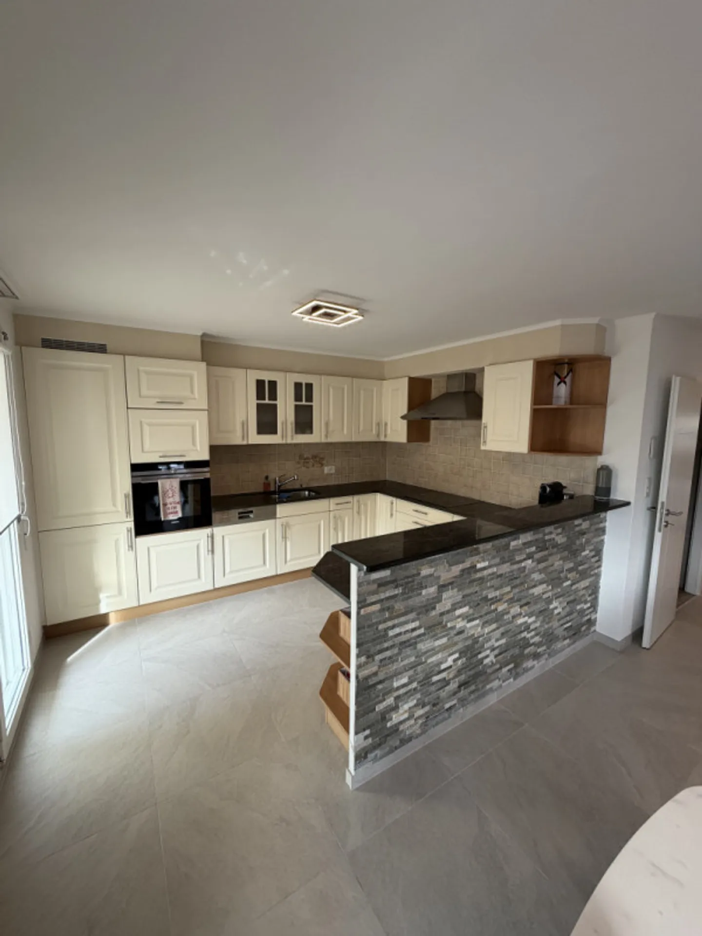 Zu verkaufen 4.5-Zimmer-Wohnung in Monthey - Foto 3 von 13