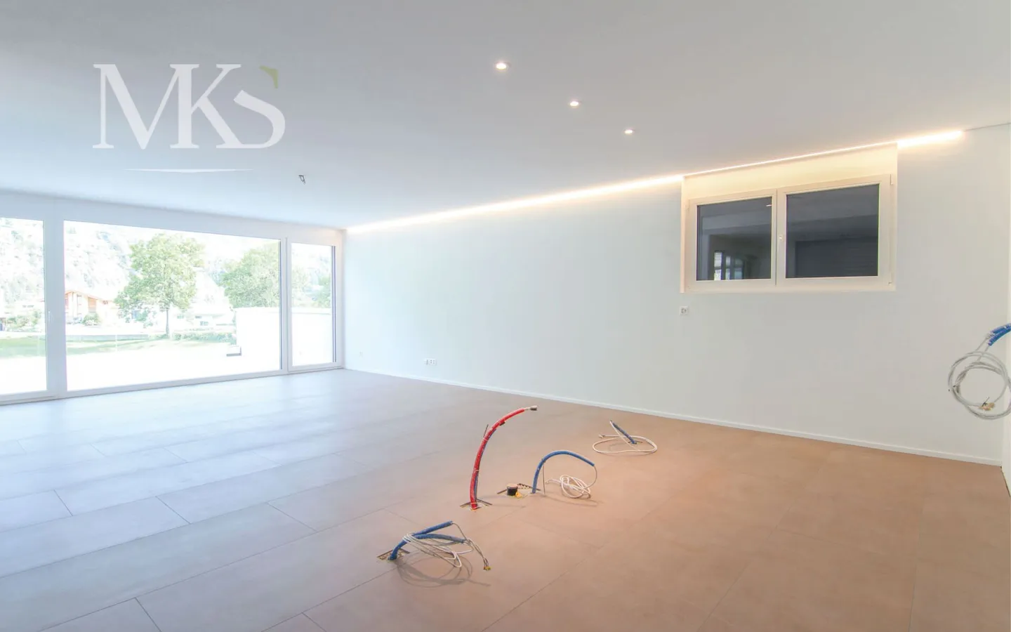 Your dream home: Sun and panorama on 182 square meters - Photo 5 of 21