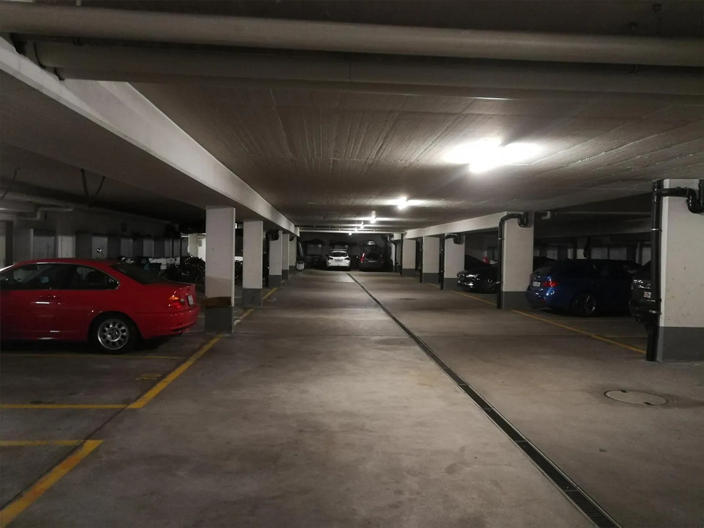 Sicheren Parkplatz mieten - Foto 3 von 3