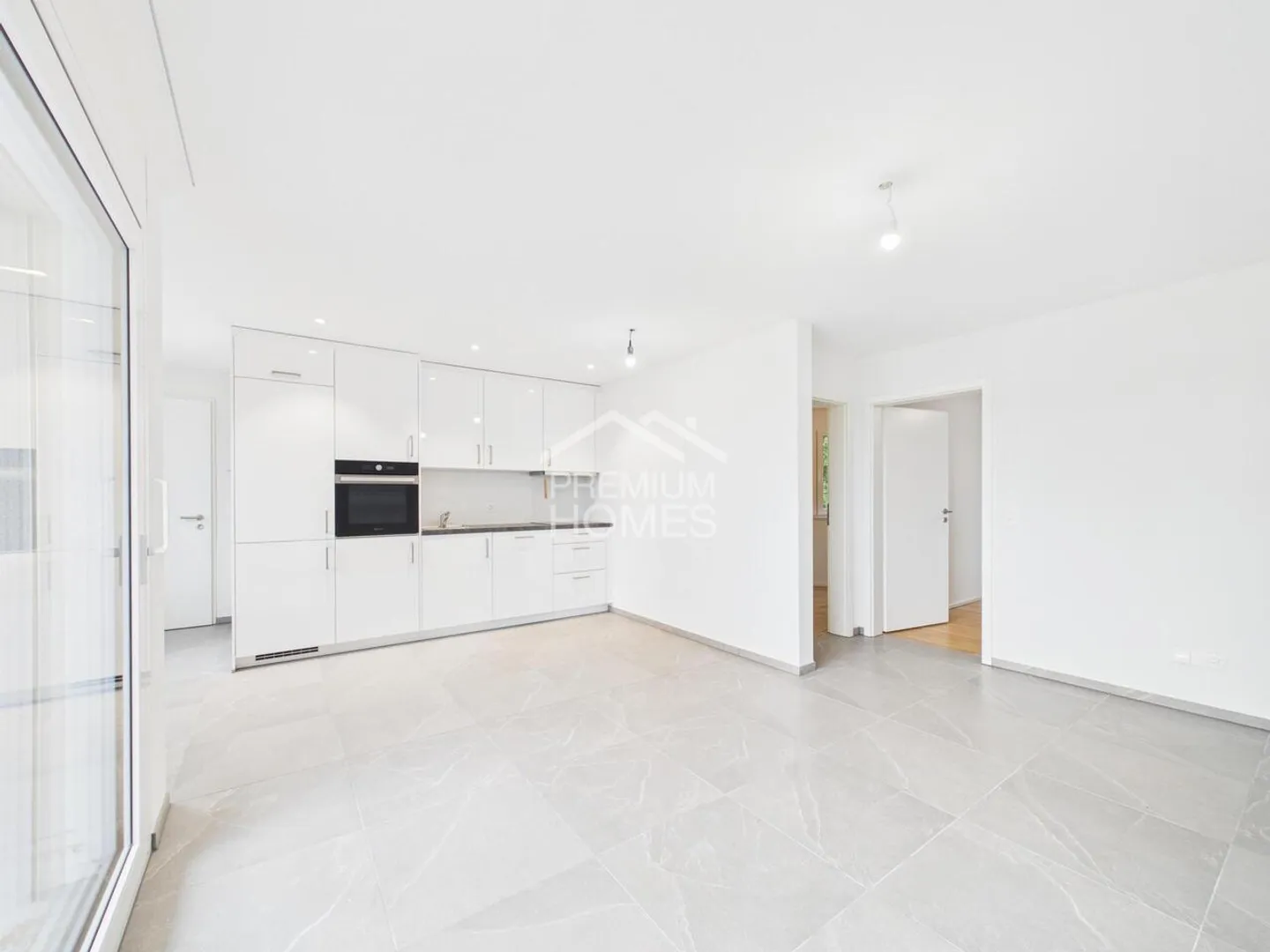 Propriété d'investissement polyvalente - Photo 2 sur 8