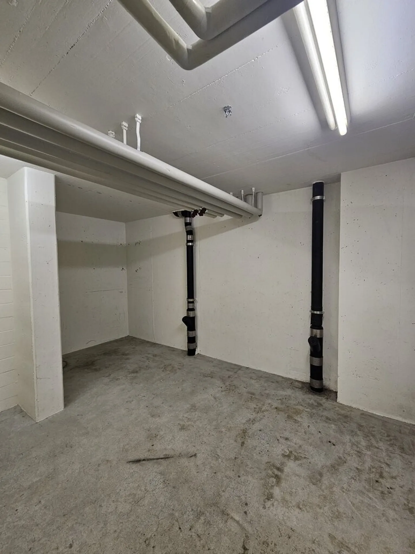 Bastelraum an der Grenze Affoltern/Oerlikon - Foto 2 di 3