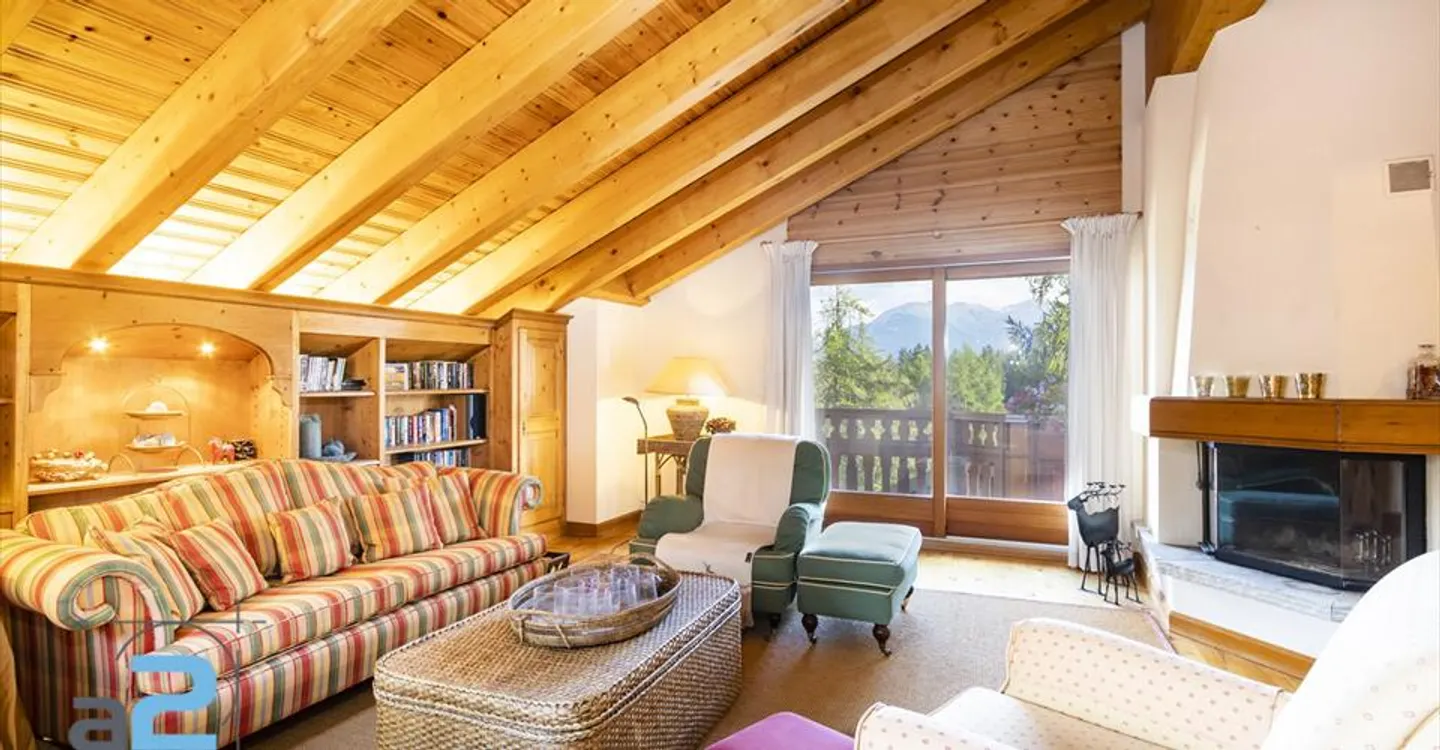 Attic Apartment by Lake - Photo 2 of 13