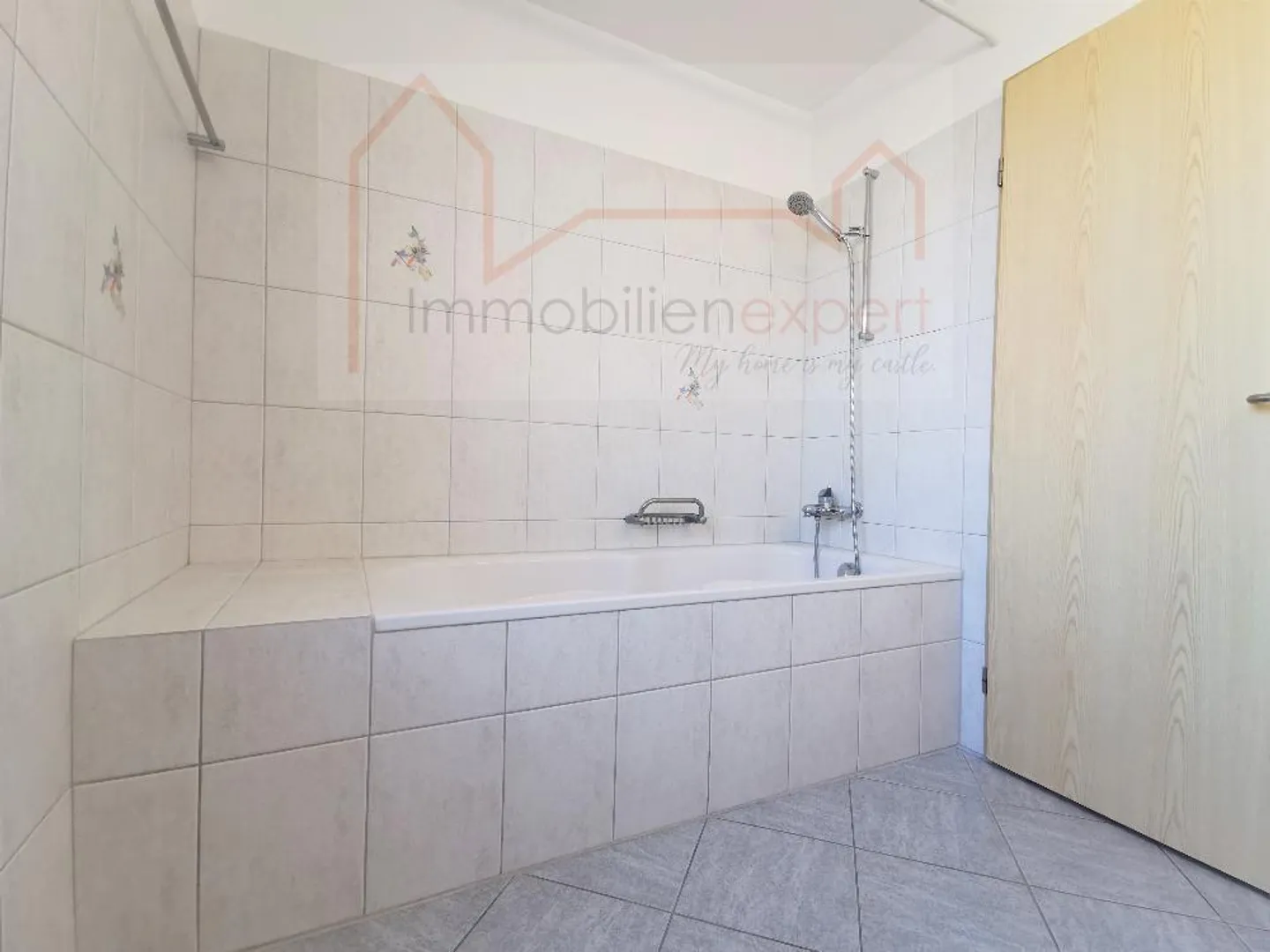 In affitto appartamento di 3,5 stanze nel verde - Foto 9 di 11