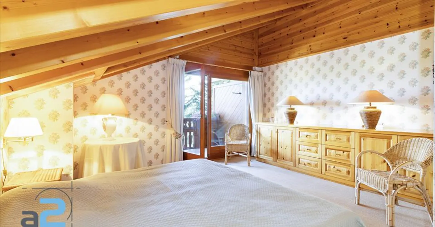 Attic Apartment by Lake - Photo 7 of 13