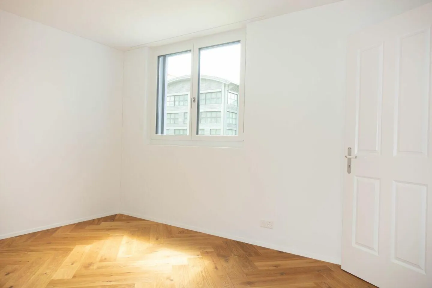 Moderne Wohnung in Zürich - Foto 6 von 10