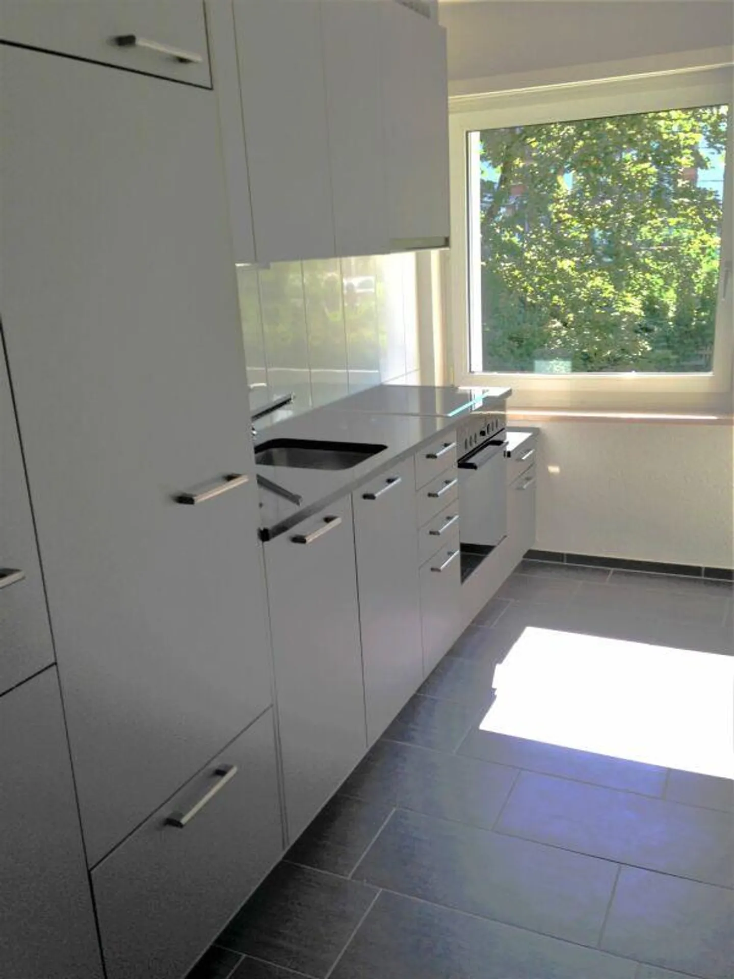 Appartement de 2 pièces à quelques minutes de l'université - Emplacement idéal - Photo 2 sur 5