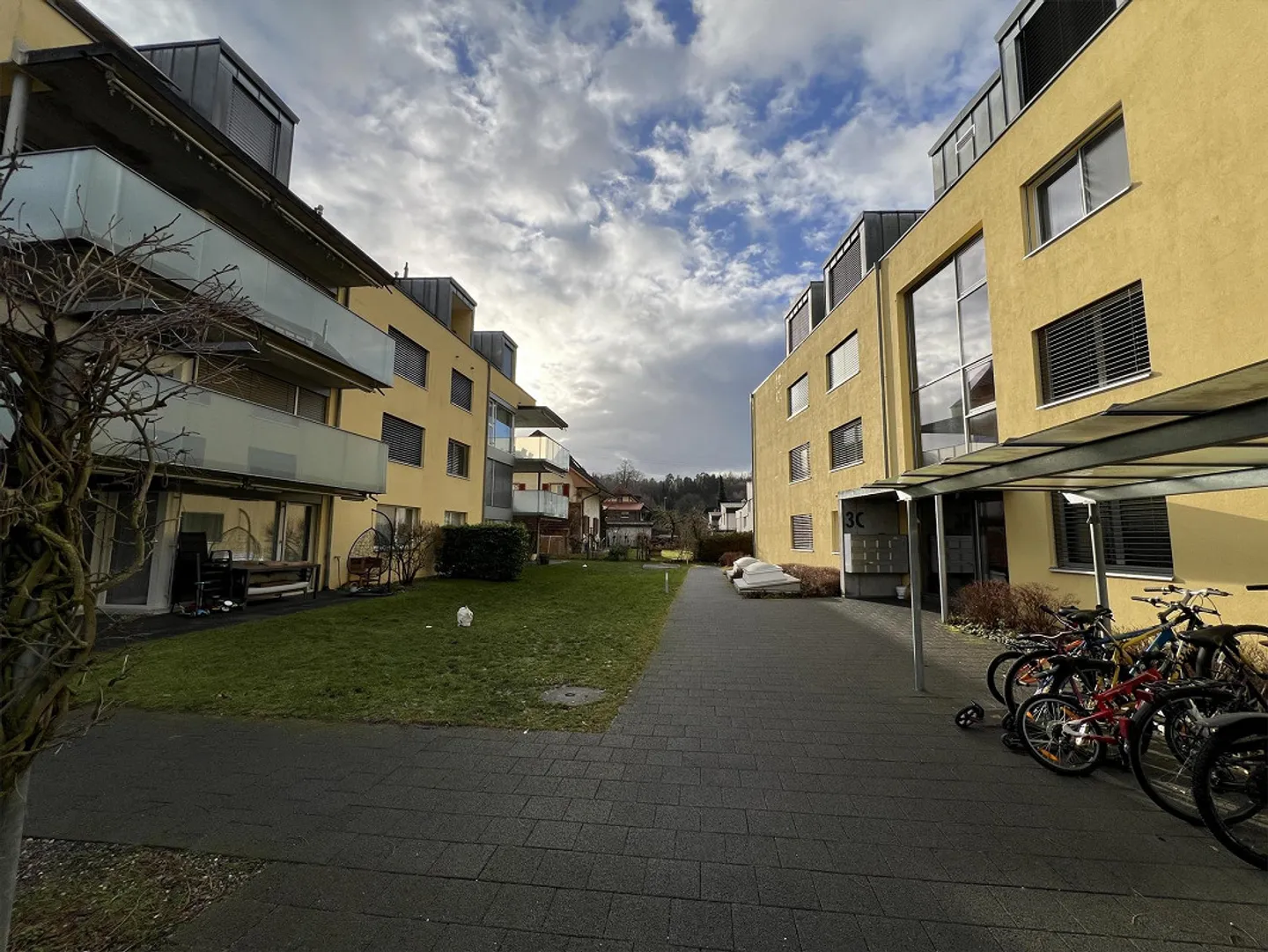 Helle 4.5-Zimmerwohnung im 2. OG zu vermieten! - Foto 12 von 12