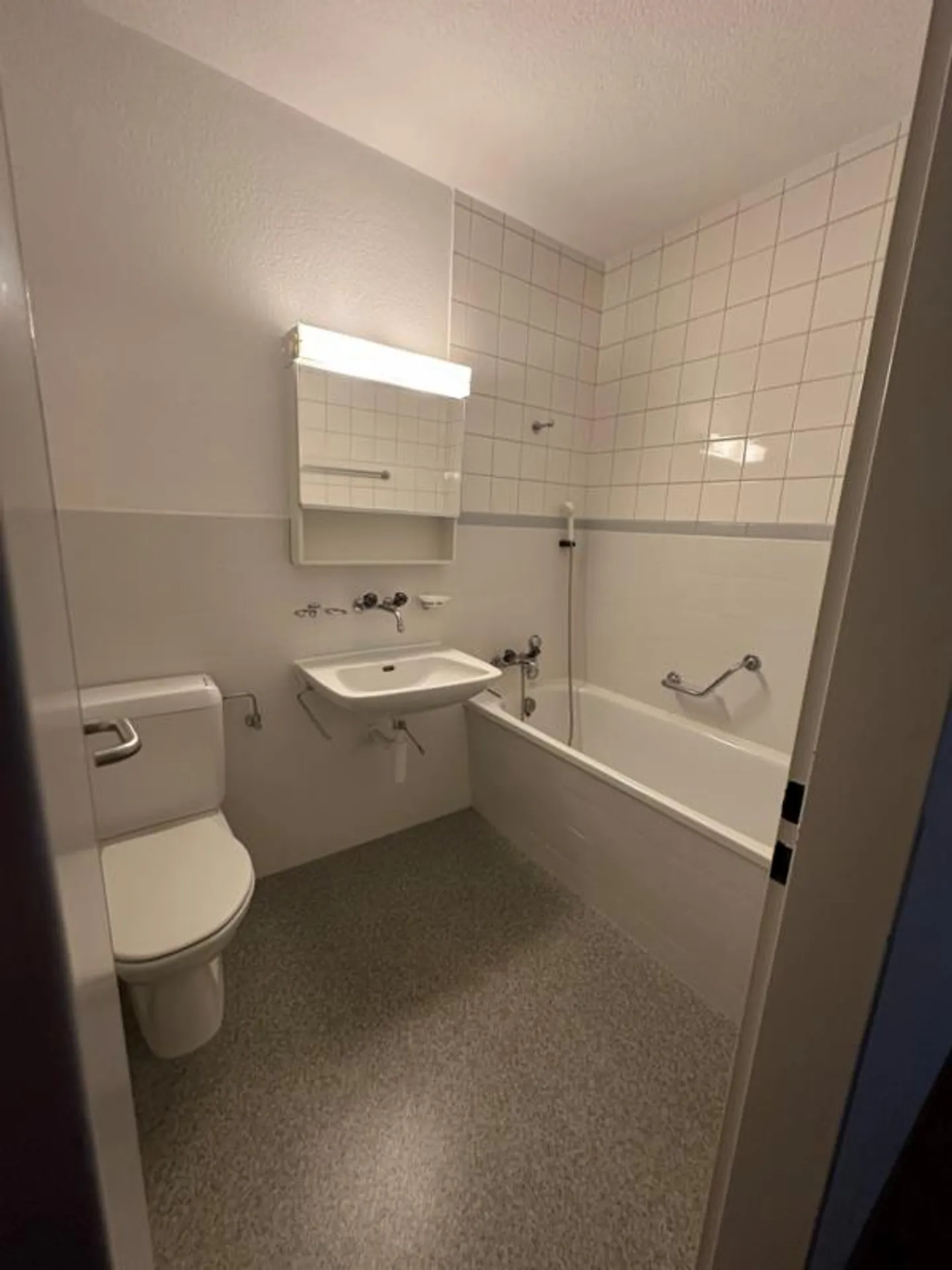 Zentral gelegene Wohnung zu vermieten! - Foto 3 von 5