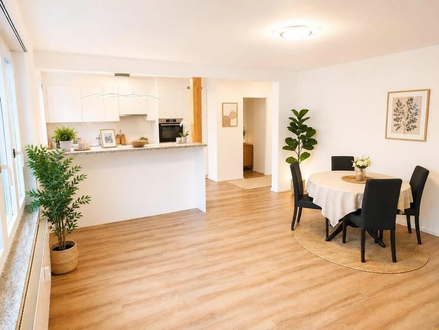 Stilvolles renoviertes Apartment in Glarus - Foto 1 von 6