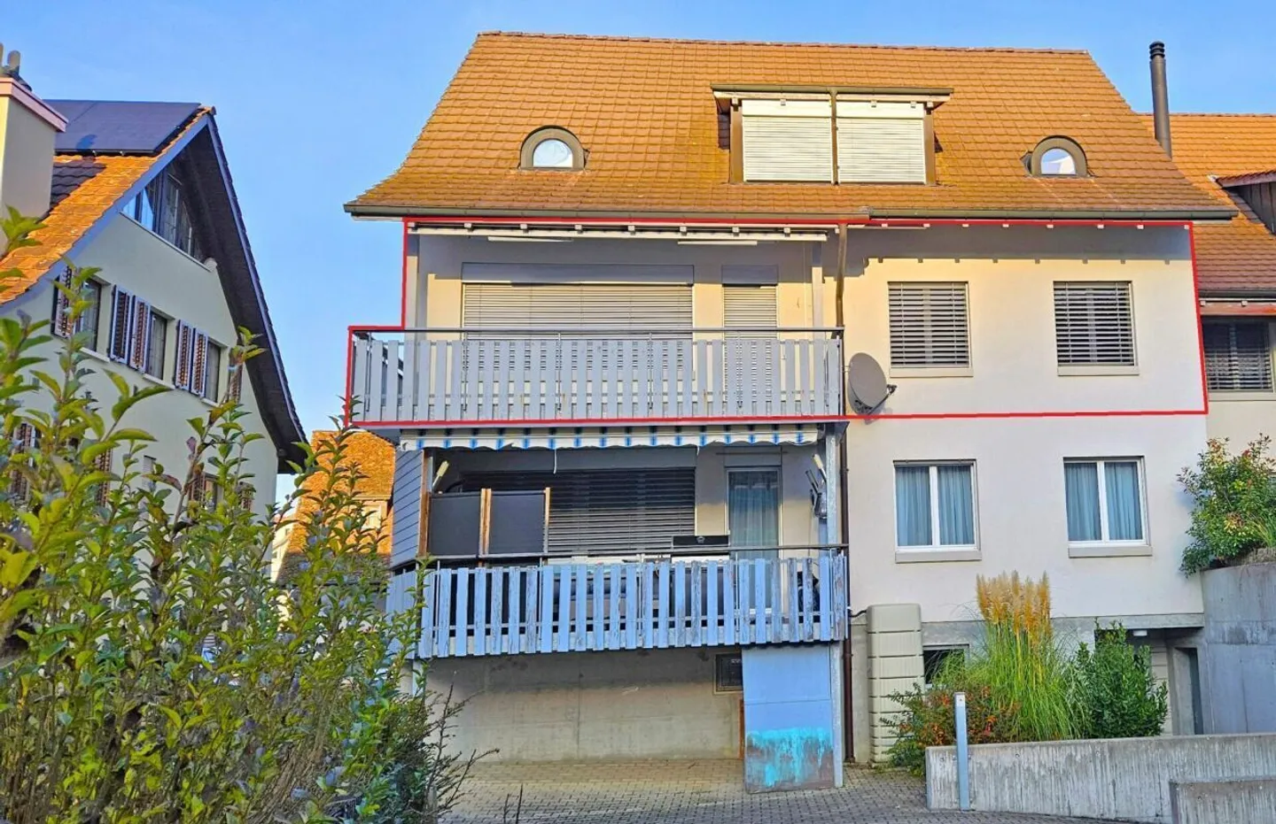 Appartamento familiare moderno con balcone soleggiato e lavanderia privata - Foto 2 di 11