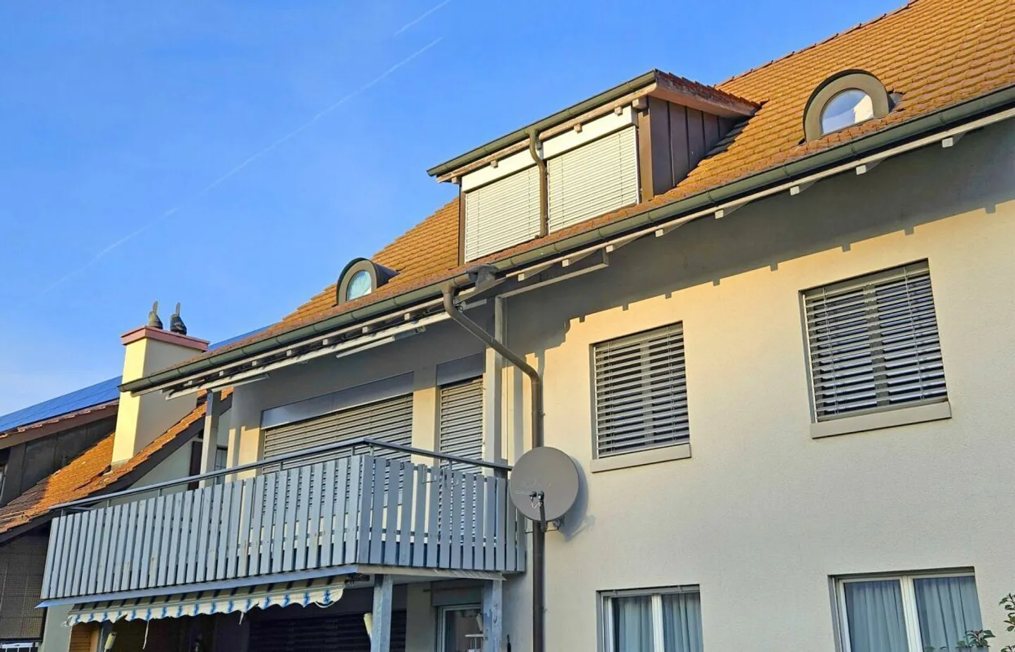 Appartamento familiare moderno con balcone soleggiato e lavanderia privata - Foto 1 di 11