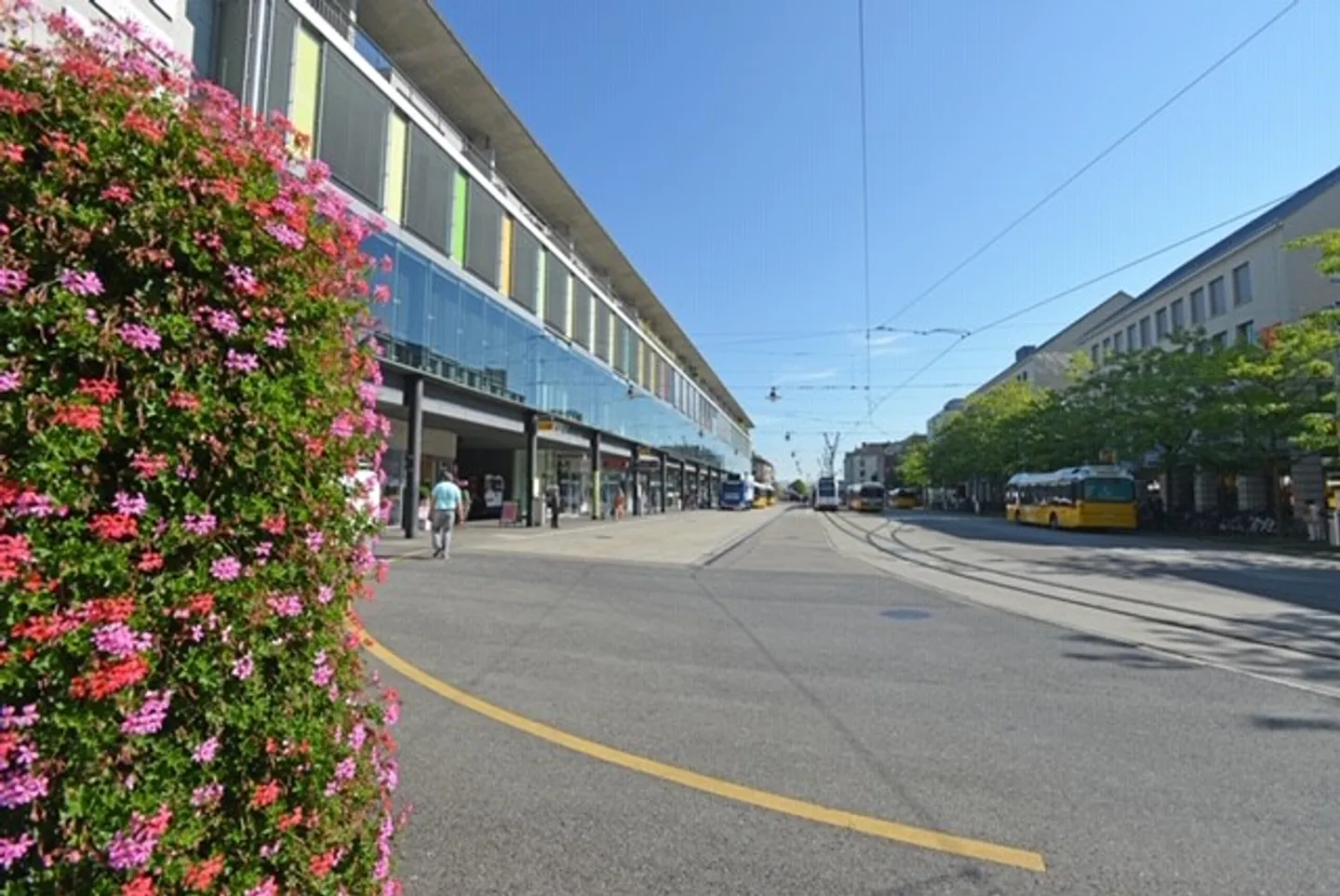 Toplage direkt am Bahnhof Frauenfeld! - Foto 2 von 2