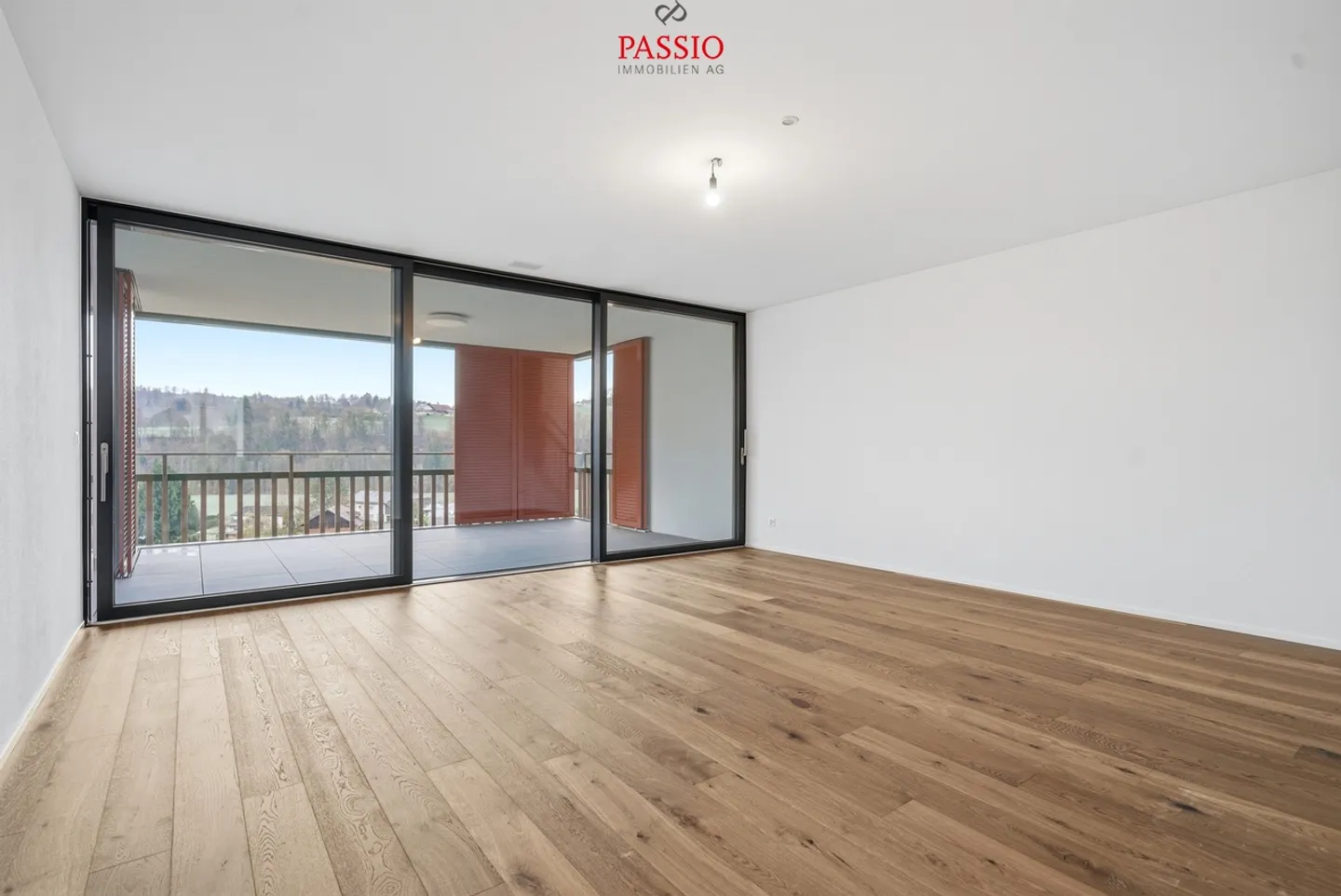 Light-flooded 3.5-room new apartment with modern interior design - Photo 5 of 12