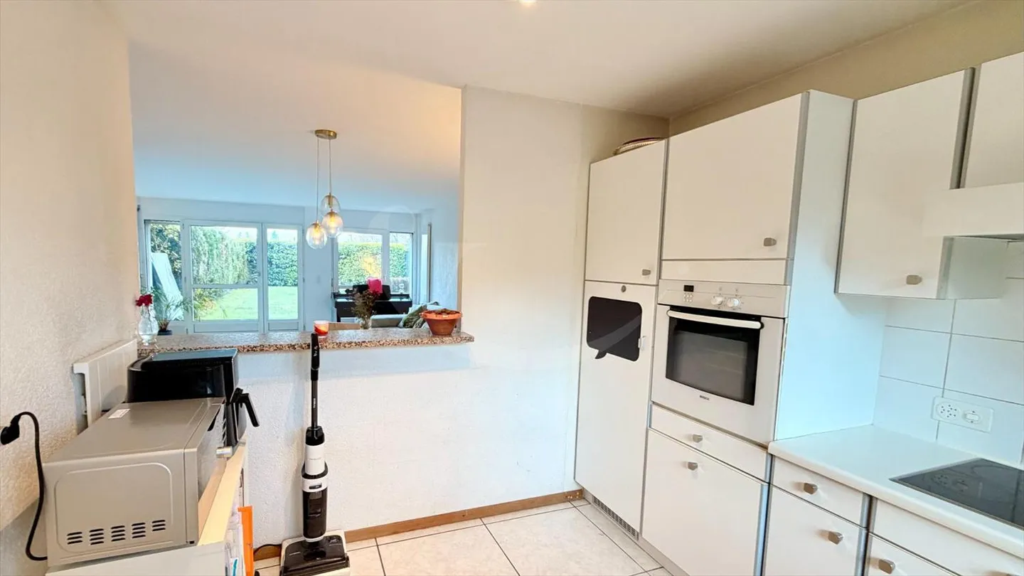 Villa adiacente tranquilla in un quartiere residenziale di Veyrier - Foto 5 di 11