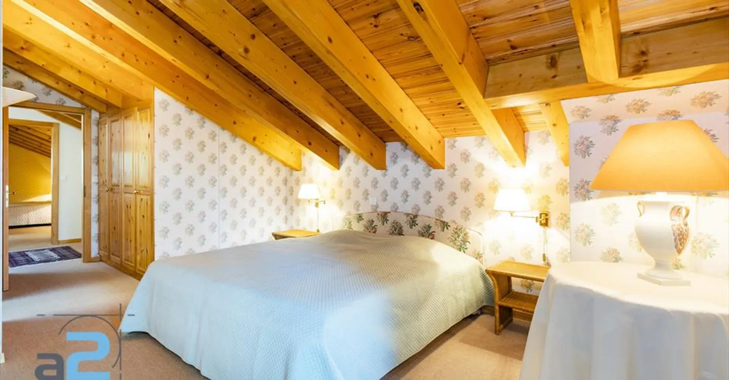Attic Apartment by Lake - Photo 10 of 13