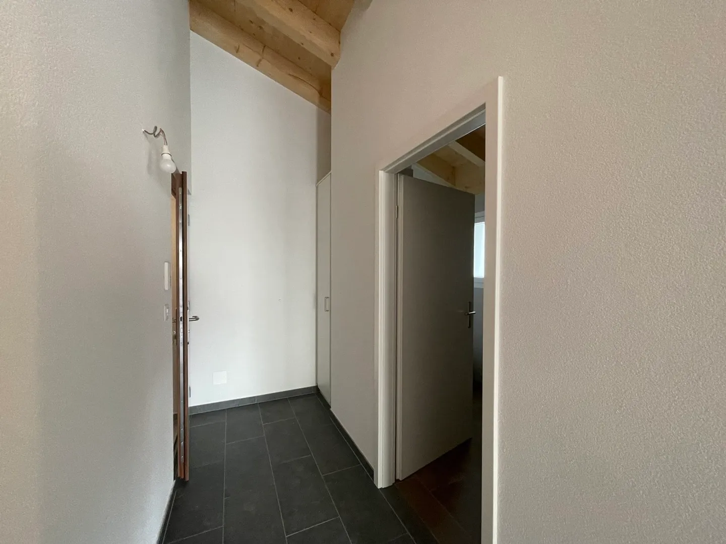 Magnifique studio avec balcon - Photo 5 of 6