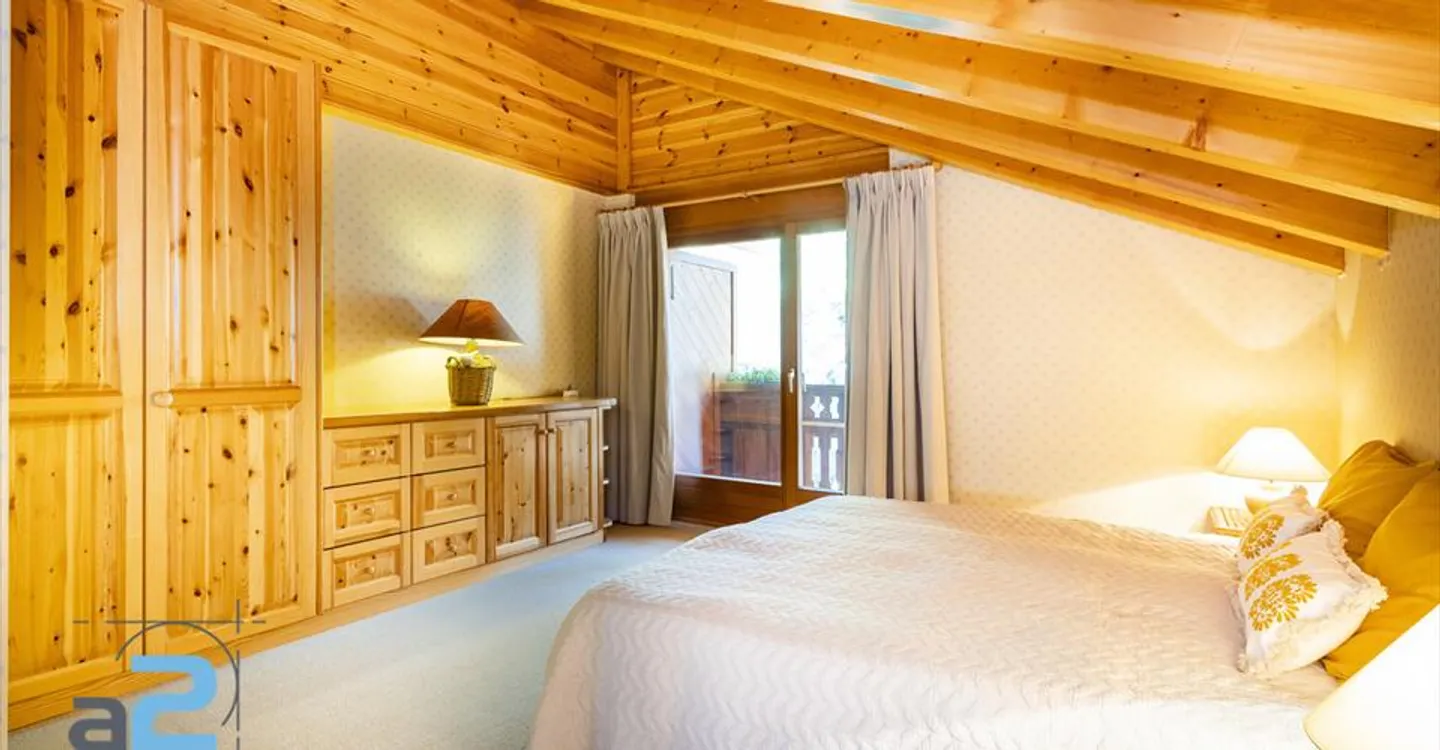 Attic Apartment by Lake - Photo 12 of 13