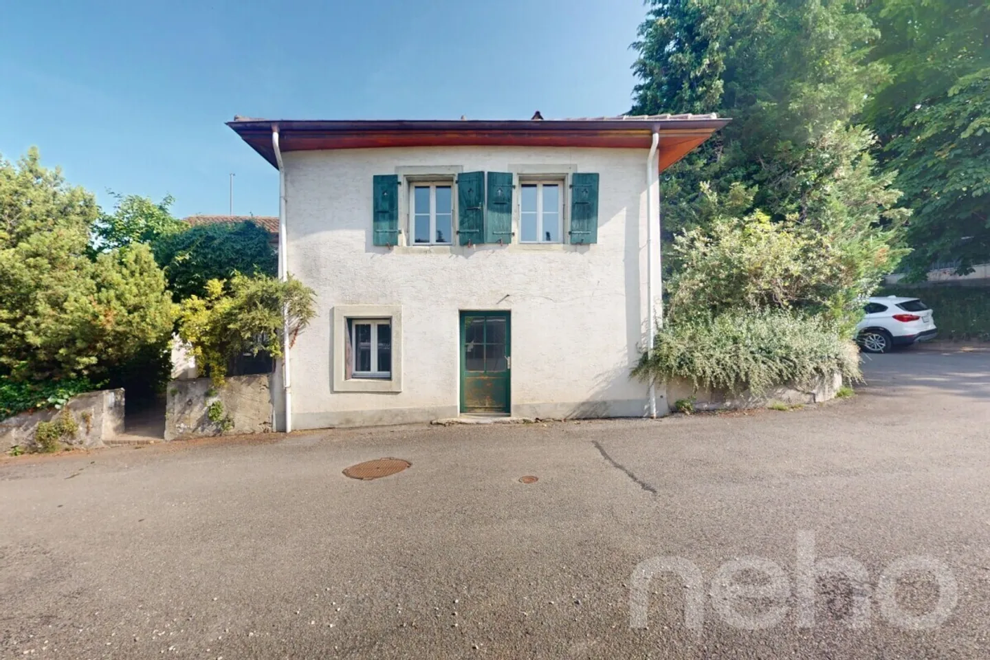 Villa ristrutturata con giardino in posizione privilegiata - Foto 1 di 12
