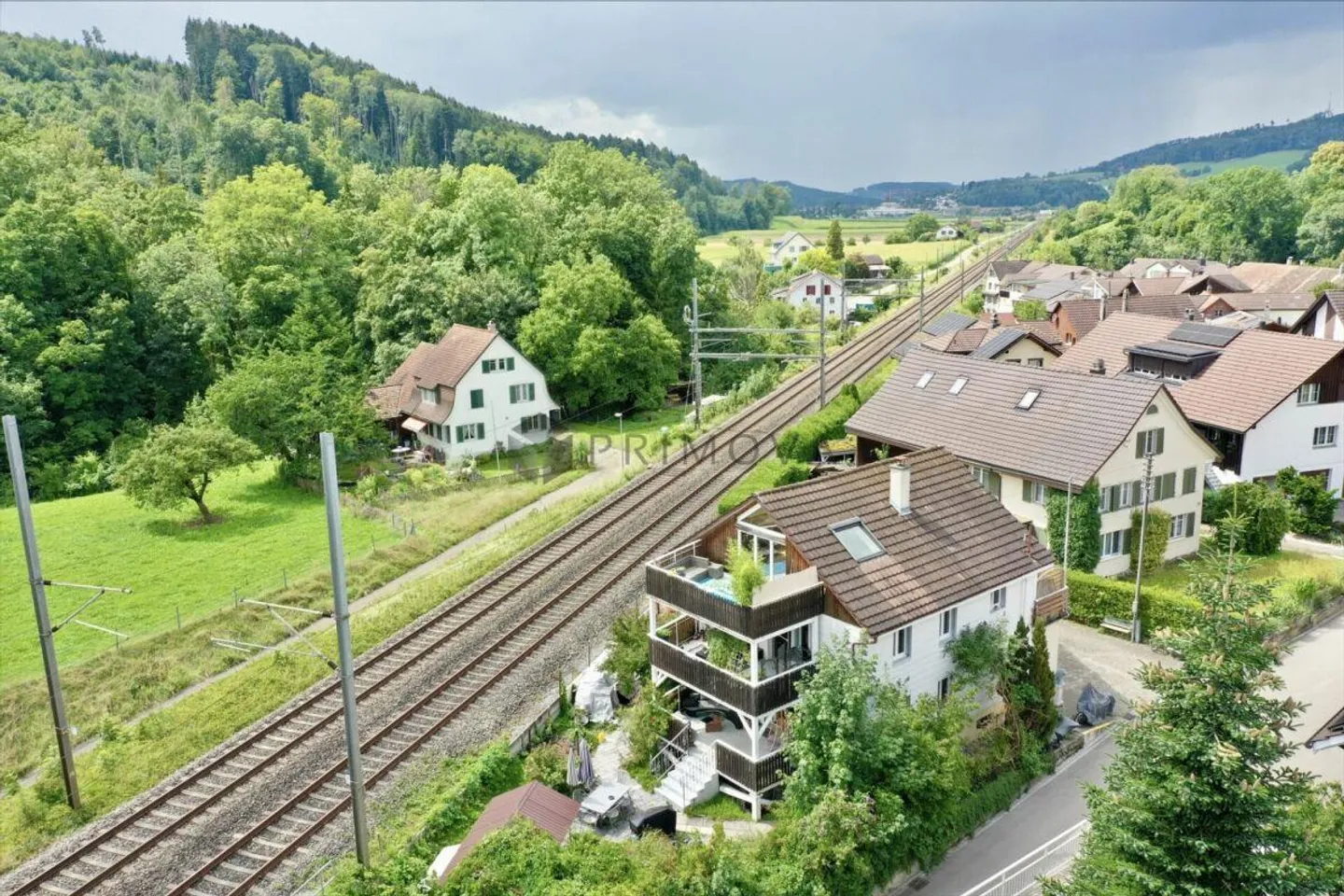 Investire e progettare: Casa plurifamiliare con officina per auto e 4,9... - Foto 1 di 13