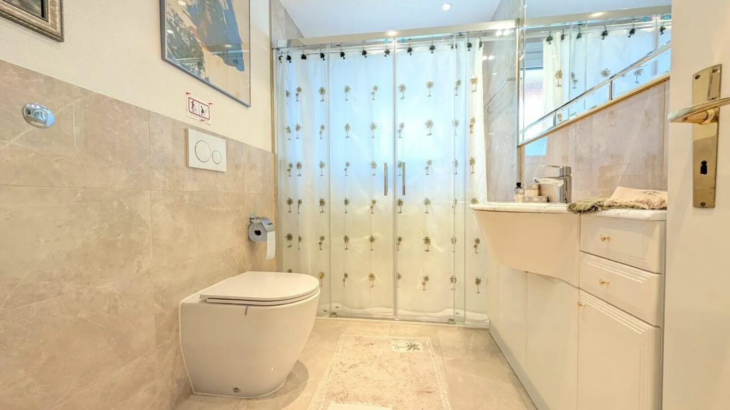 Appartement prestigieux avec piscine commune et vue imprenable - Photo 13 sur 18