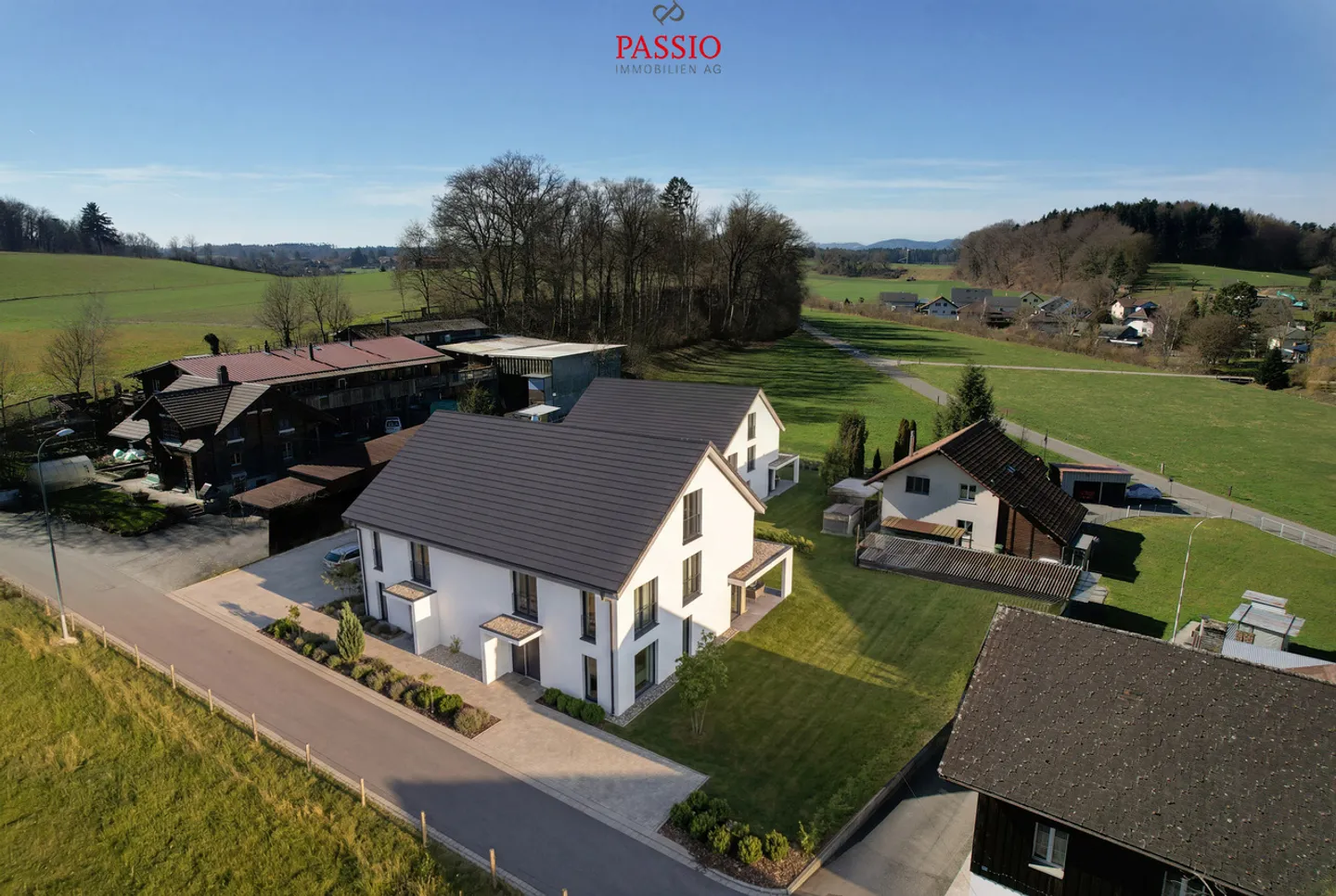 Nuova costruzione con possibilità di personalizzazione: Casa bifamiliare moderna di 6,5 stanze - Foto 2 di 16