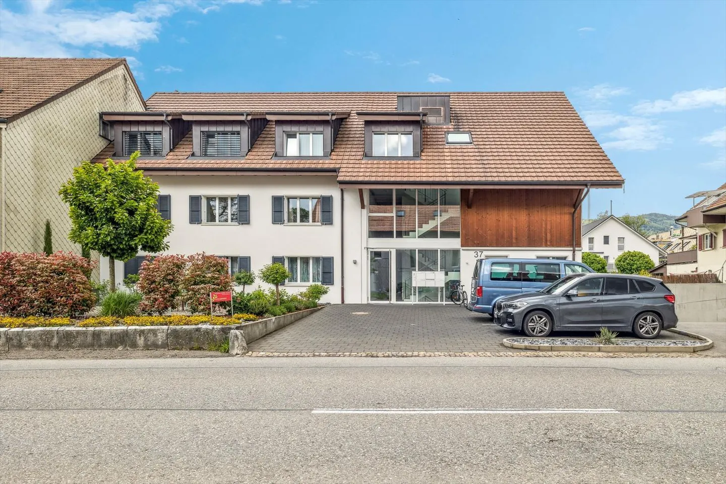 We have space for your car! - Photo 1 of 1