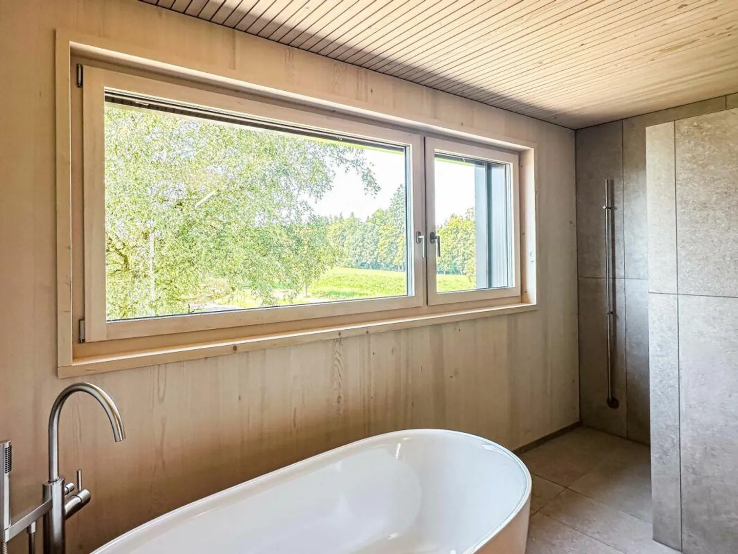 Appartement unique de 4,5 pièces dans un emplacement exceptionnel et gran... - Photo 10 sur 12