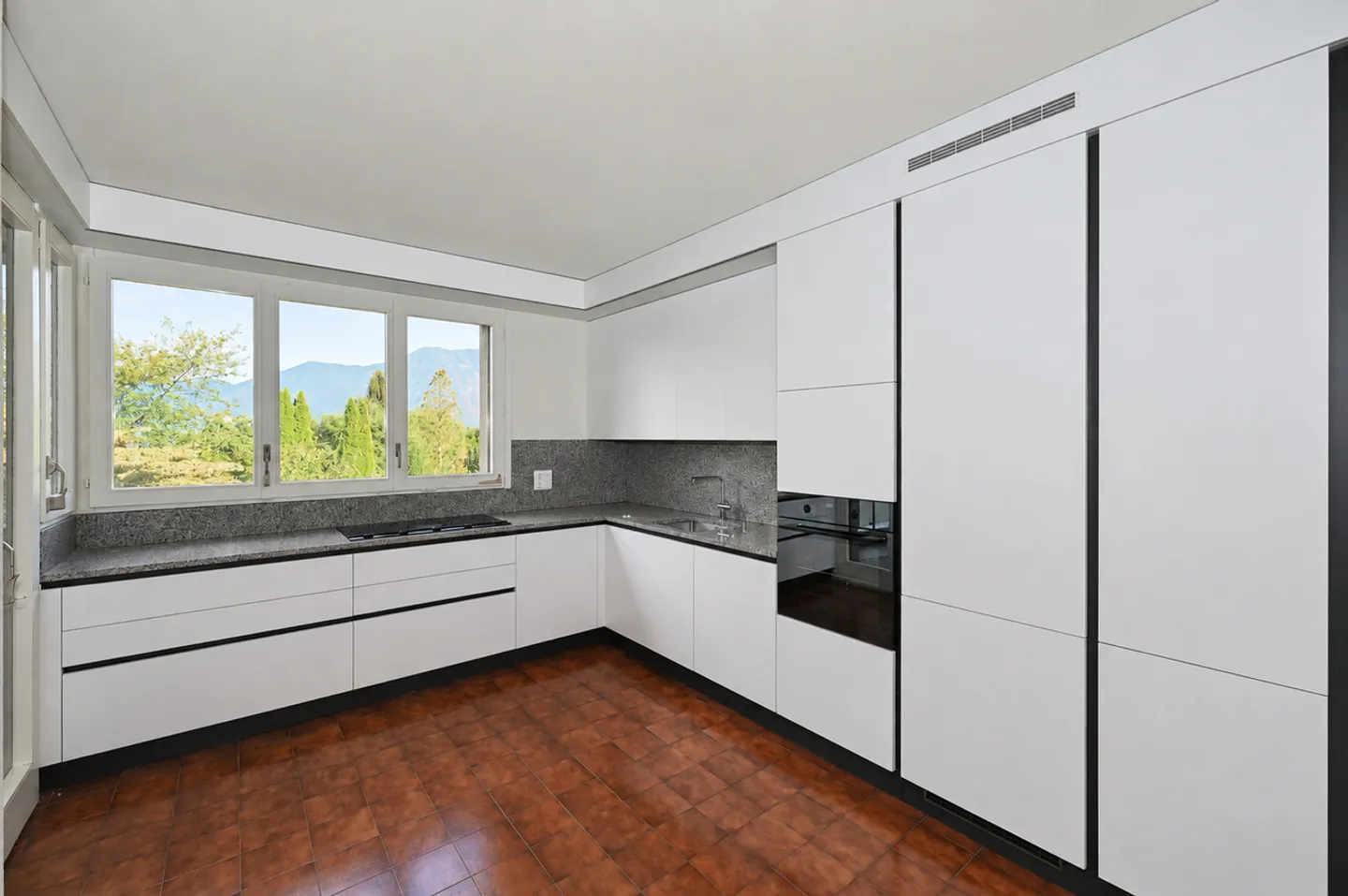 Élégant appartement 5 pièces à Gentilino - Photo 11 sur 28