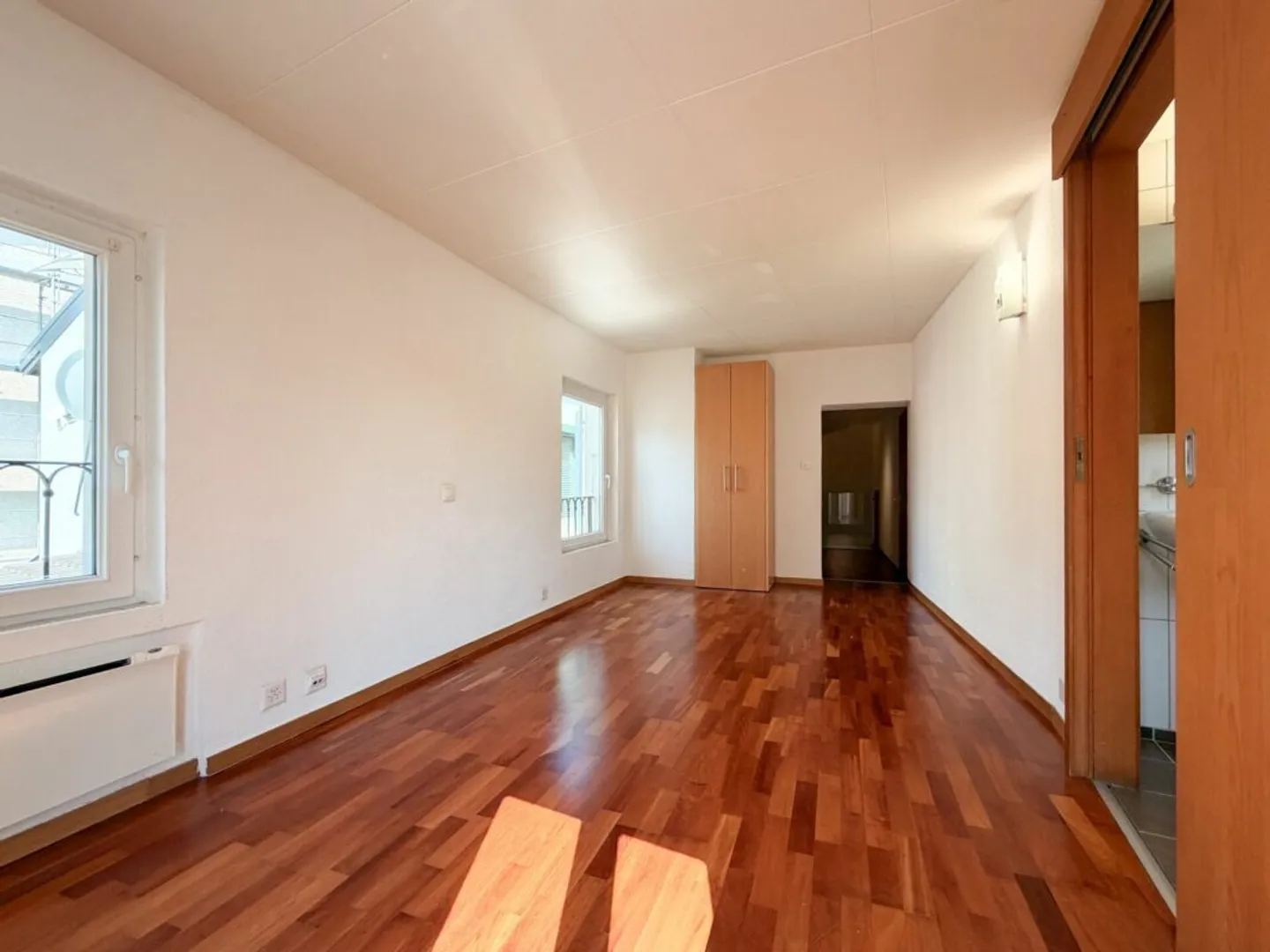 In affitto: Casa di villaggio contigua di 6,5 stanze - Foto 16 di 20