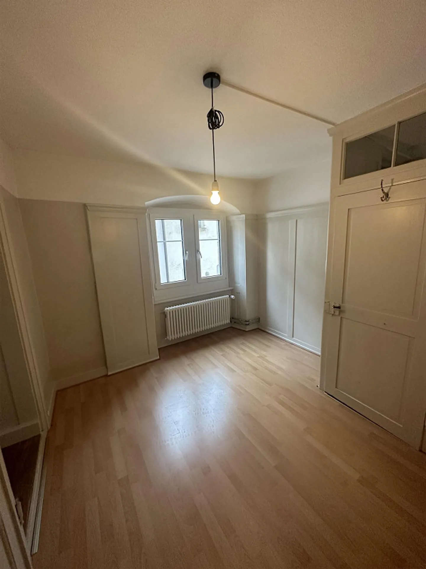 Charmante appartement de 3,5 pièces dans un ancien bâtiment avec vue sur le Rhin - Photo 5 sur 7