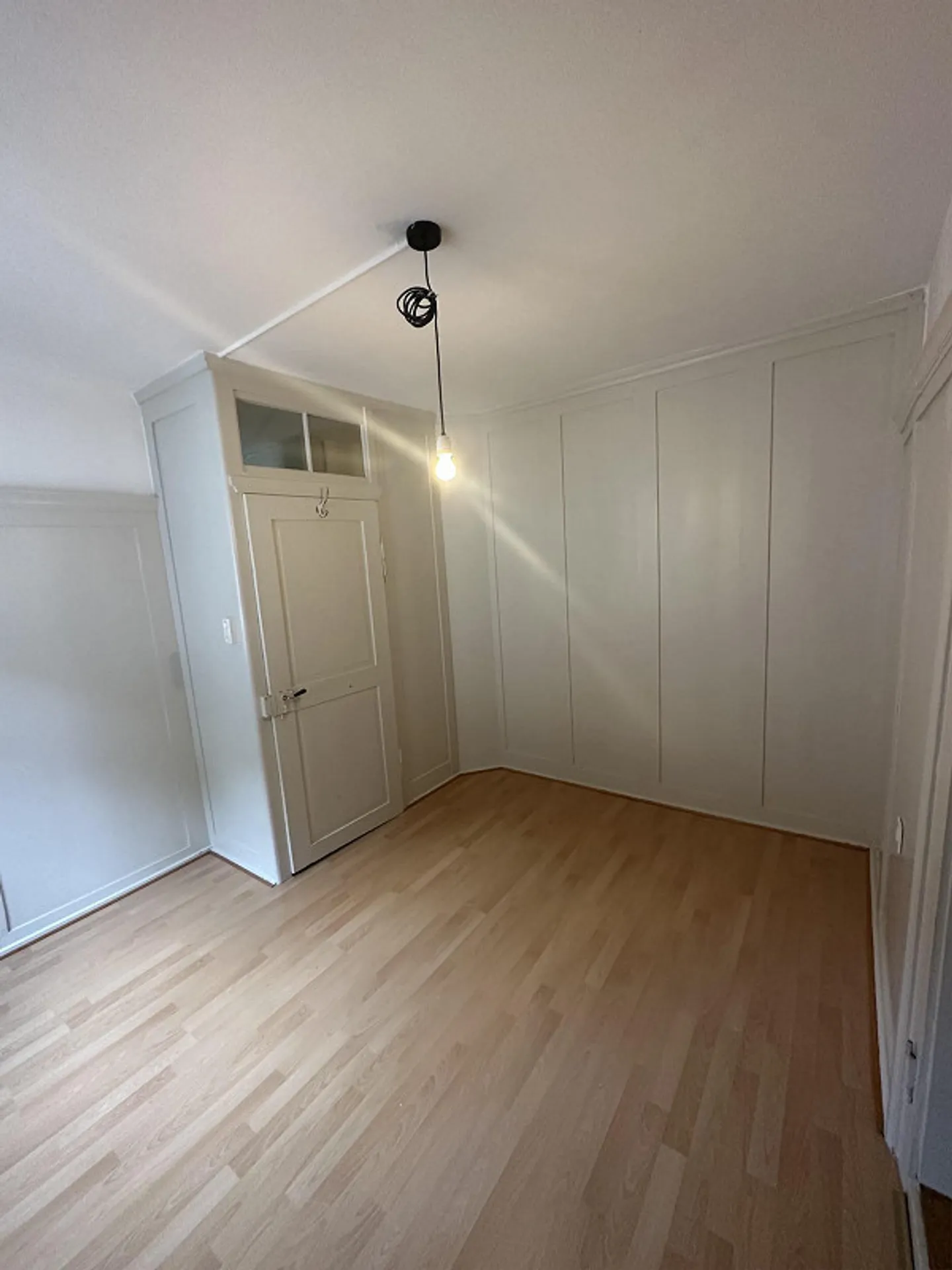 Charmante appartement de 3,5 pièces dans un ancien bâtiment avec vue sur le Rhin - Photo 6 sur 7