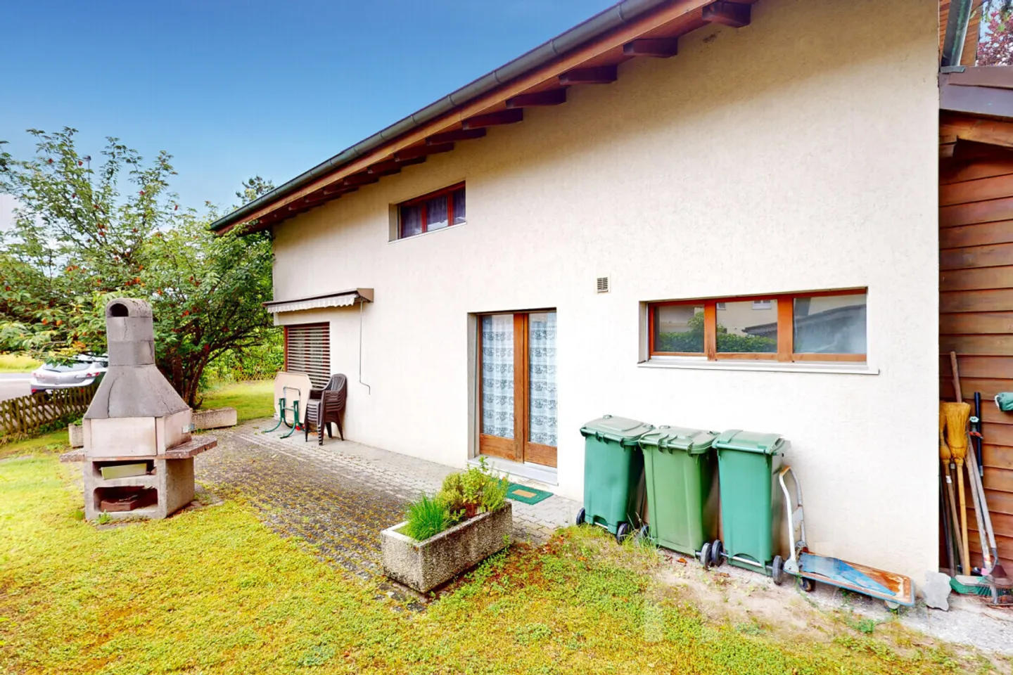 Villa familiare piena di potenziale - Foto 5 di 13