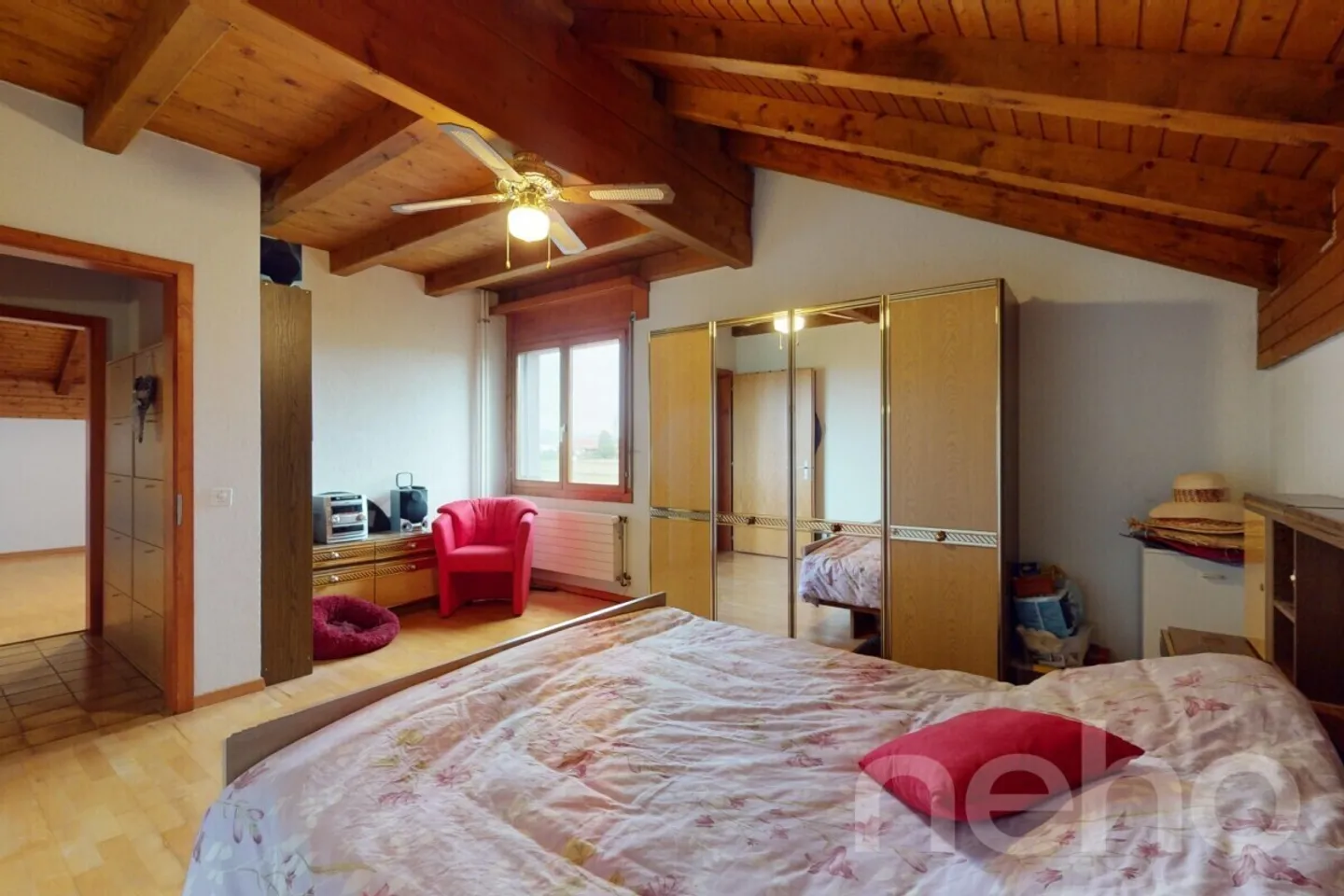 Villa familiare piena di potenziale - Foto 11 di 13