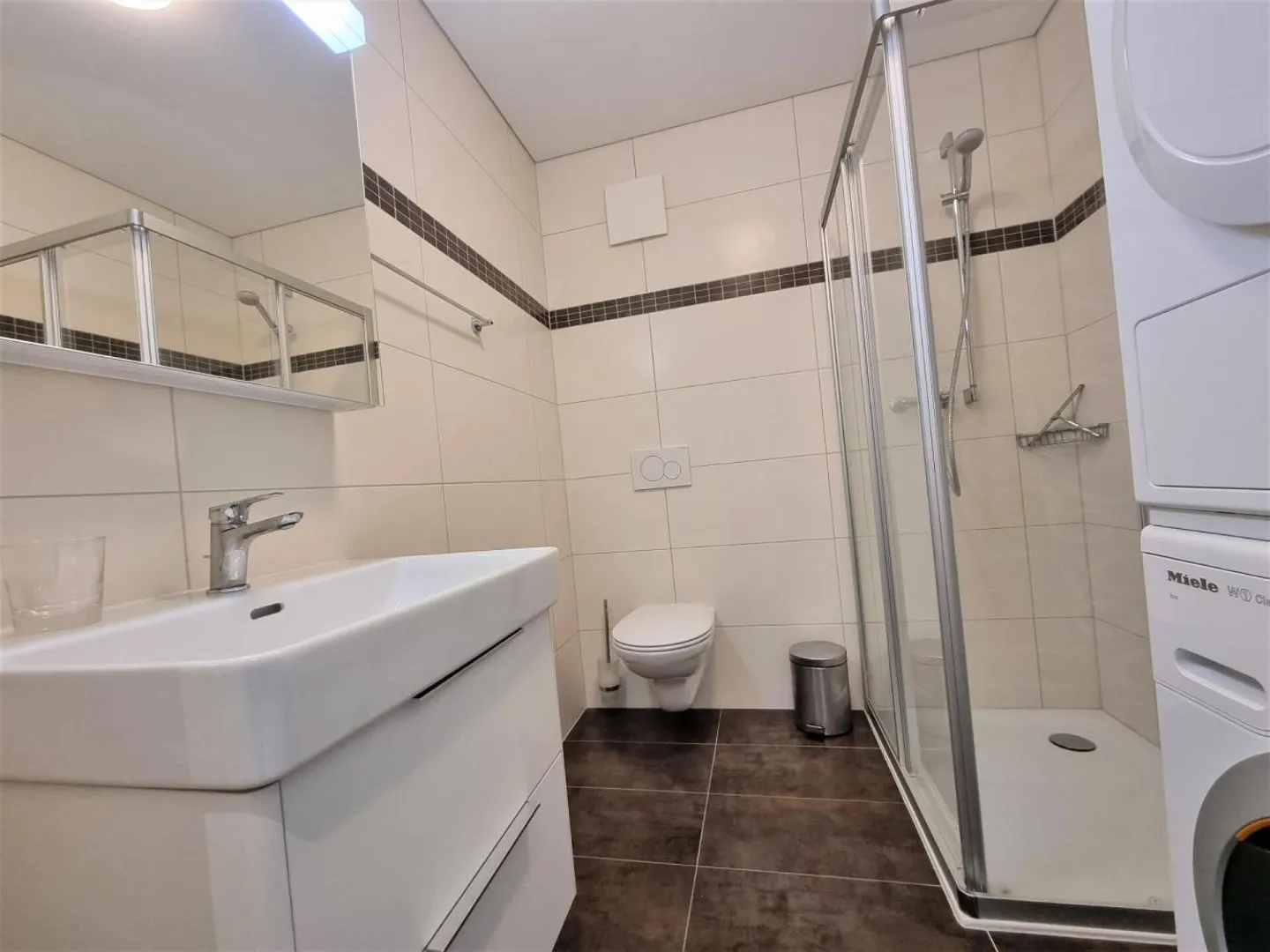 Grandcour - Furnished 3.5 Room Apartment on the Top Floor - Photo 8 of 11