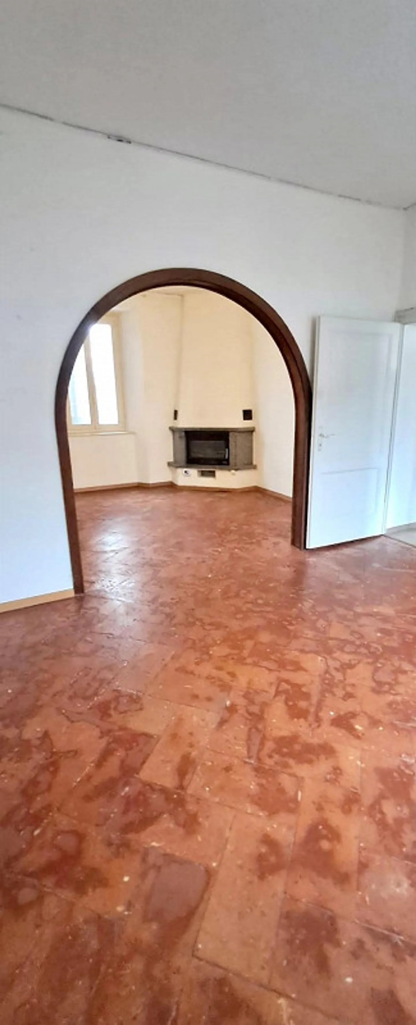 3 1/2 mit Kamin im Zentrum von Balerna - Foto 4 von 7