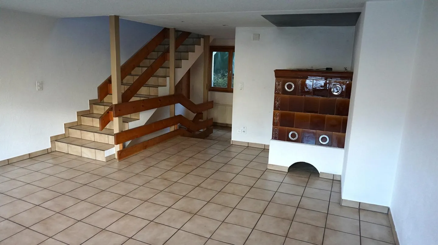 Cazis - Casa unifamiliare a schiera con 4½ stanze e quota di capannone - Foto 4 di 6