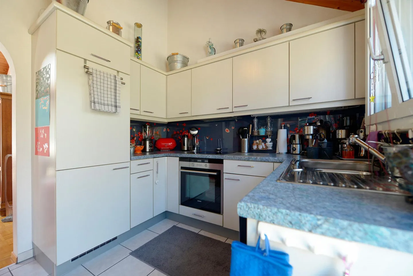 5 1/2 Room Attic Apartment with Elevator and Large Terraces - Photo 4 of 17