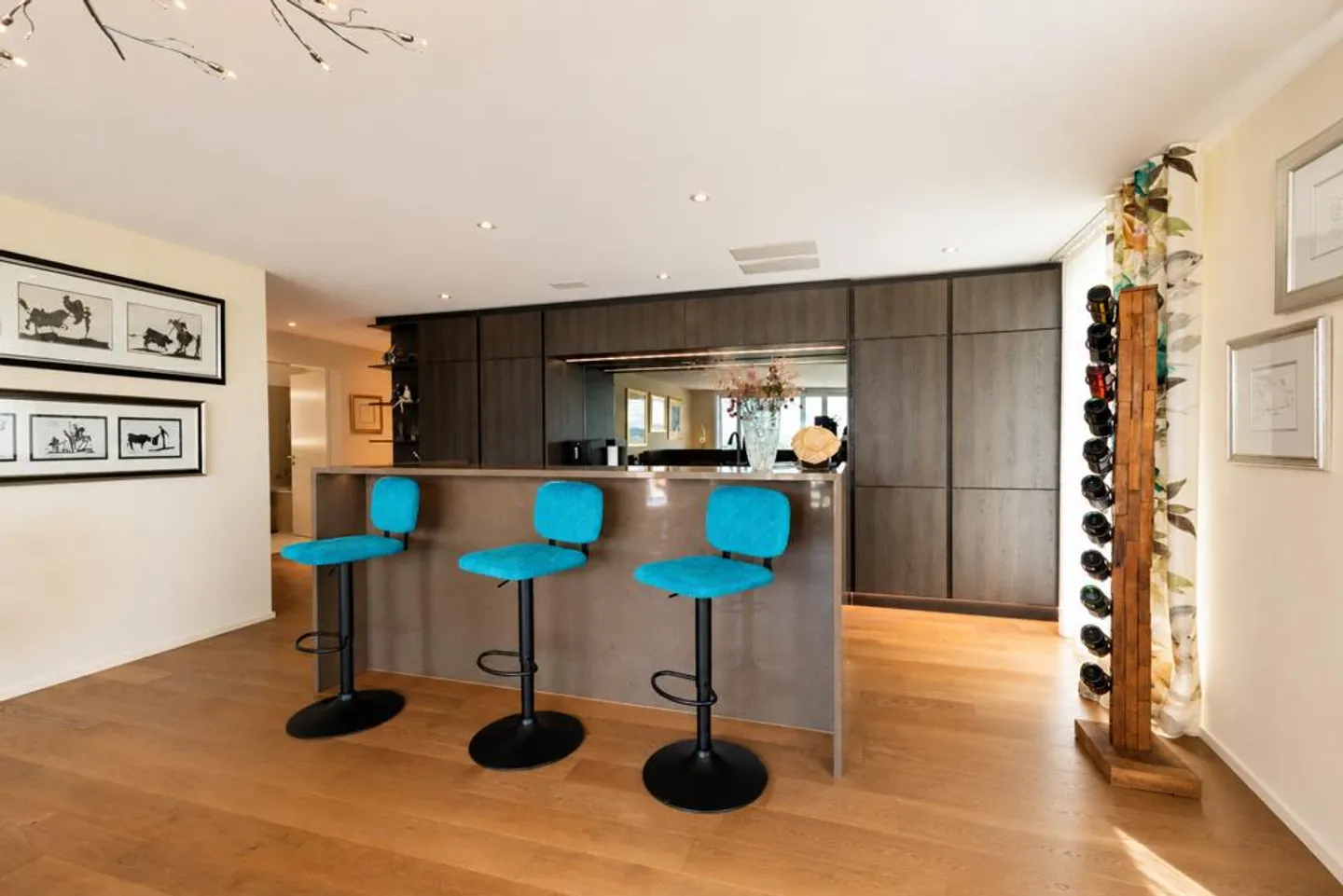 Appartement penthouse exclusif avec terrasse panoramique et vue sur le lac - Photo 4 sur 15
